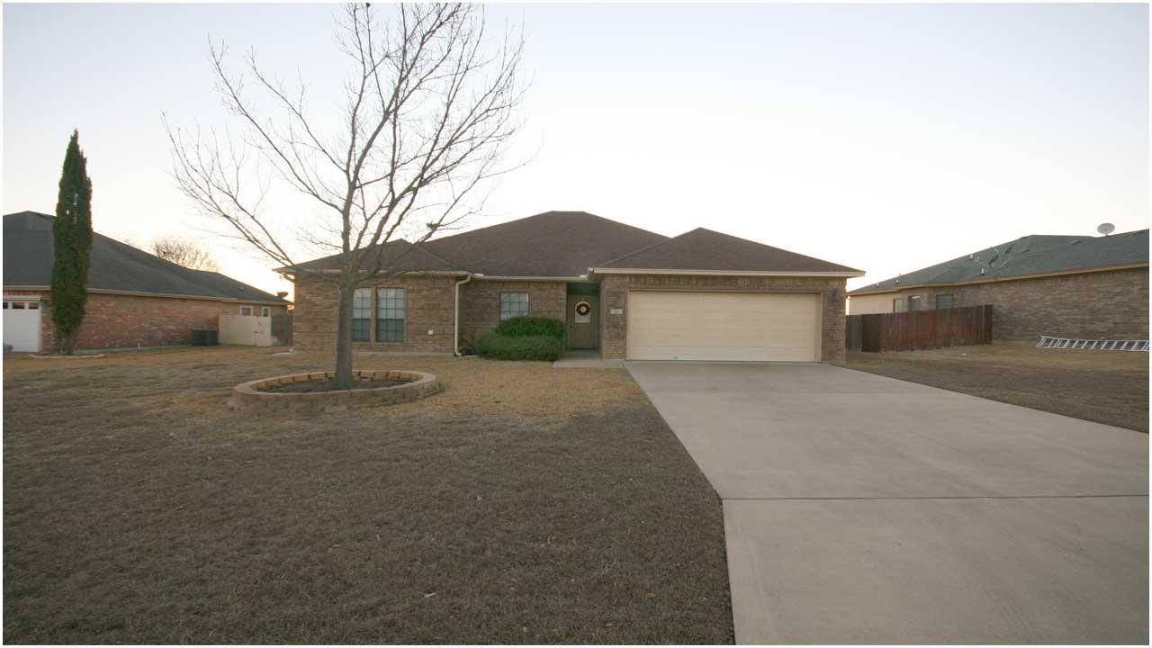 36 Samac LN, Lampasas, TX 76550