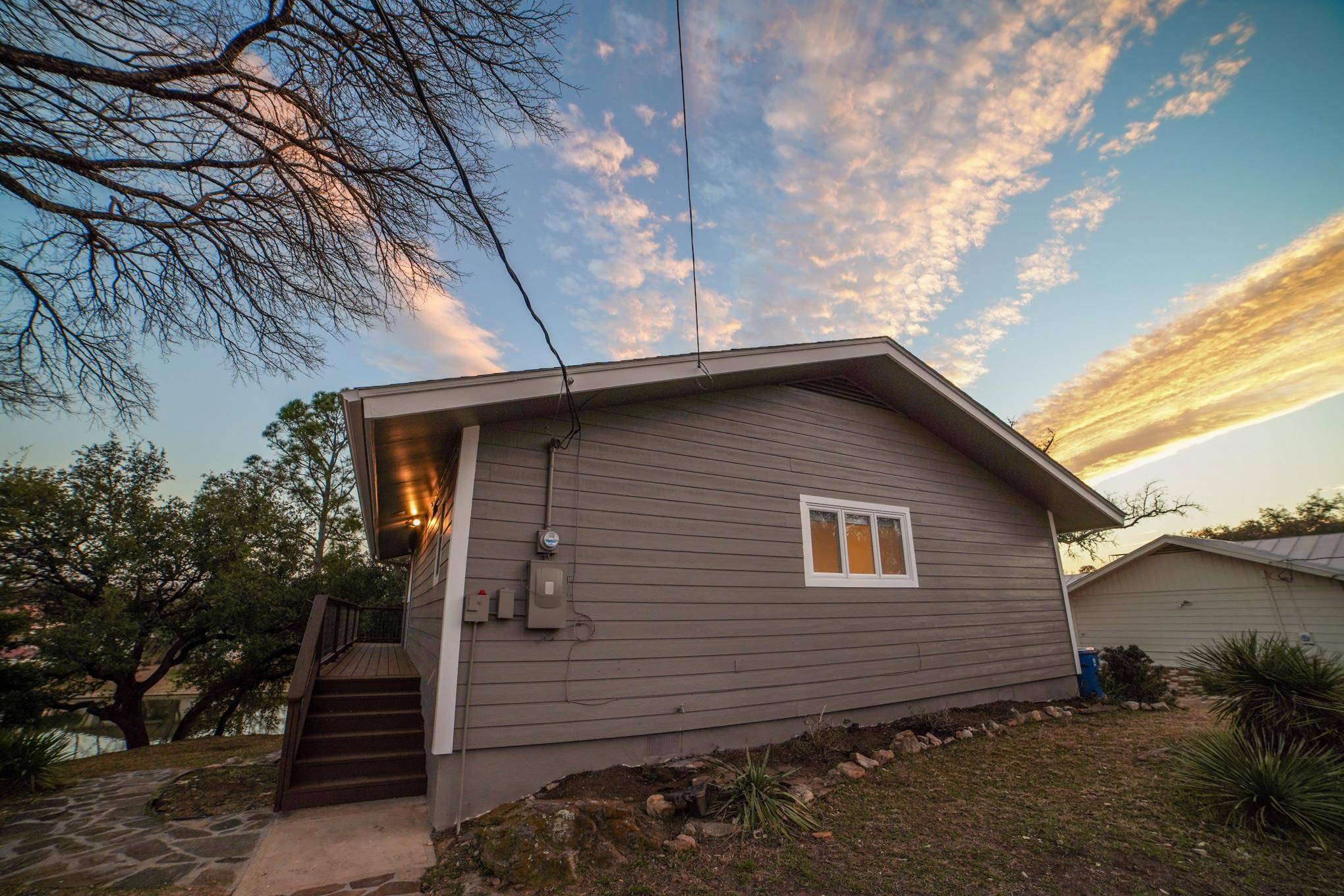 118 Lakeshore, Horseshoe Bay, TX 78657