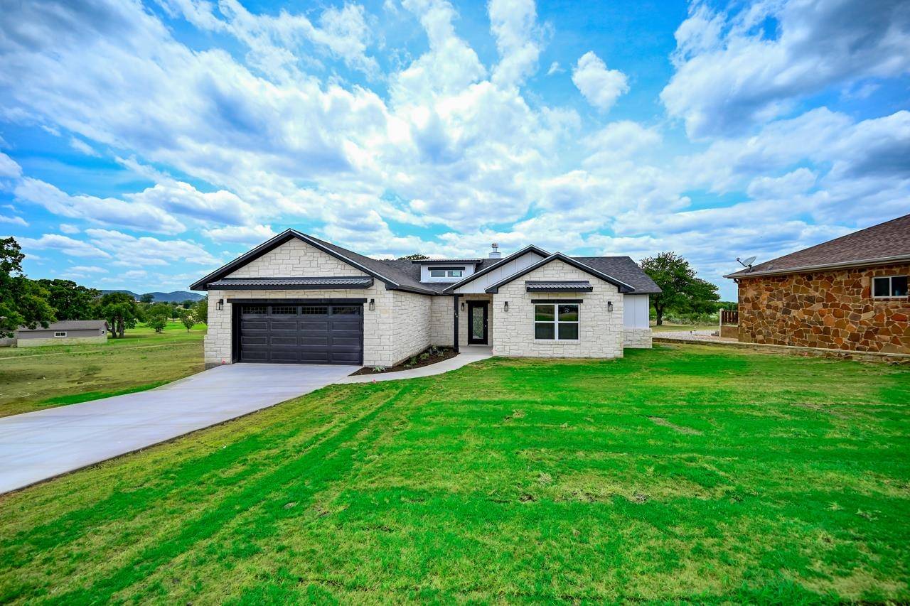164 Oak Grove Pkwy, Kingsland, TX 78639