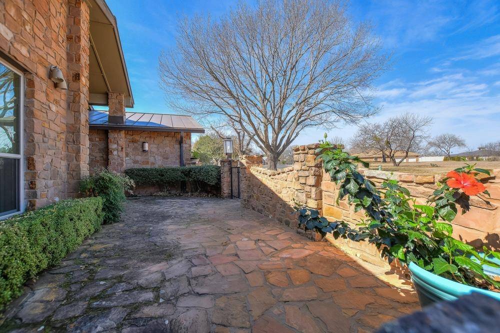 203 Longhorn, Horseshoe Bay, TX 78657