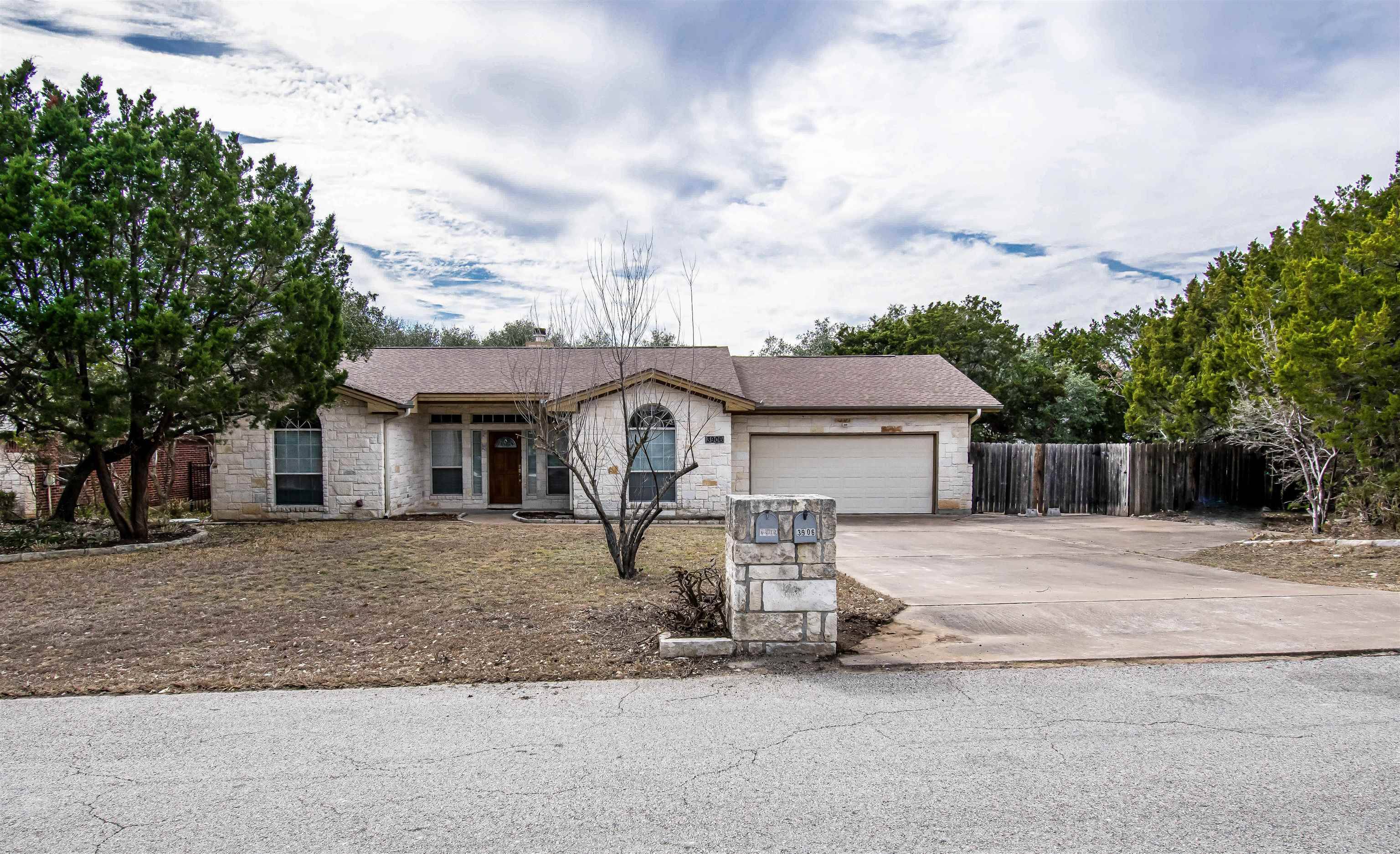 3906 Constitution DR, Lago Vista, TX 78645