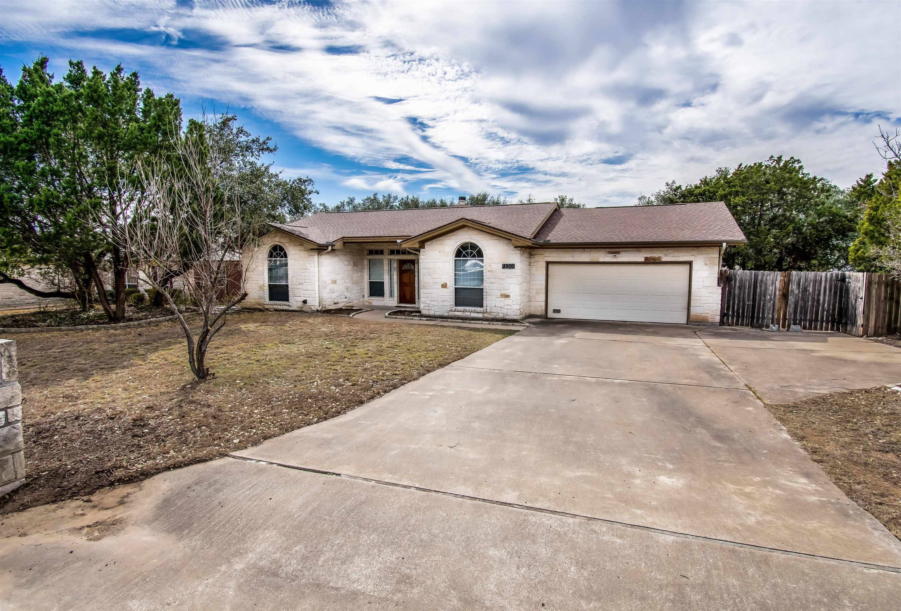 3906 Constitution DR, Lago Vista, TX 78645