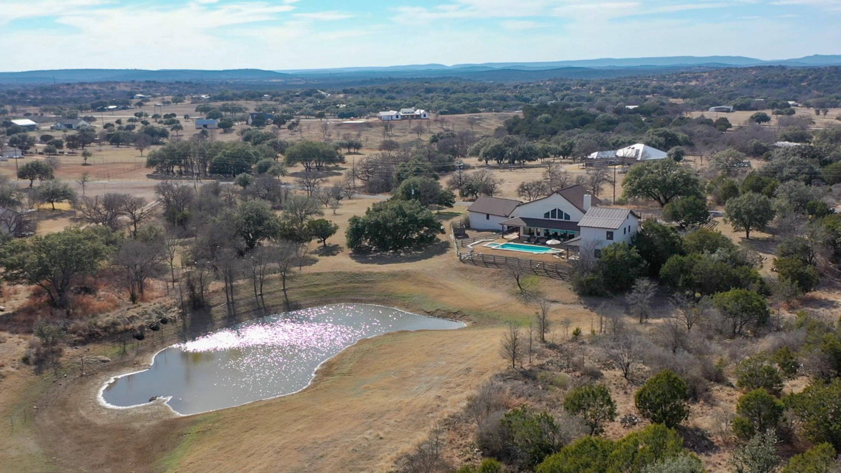 207 The Hills RD, Horseshoe Bay, TX 78657