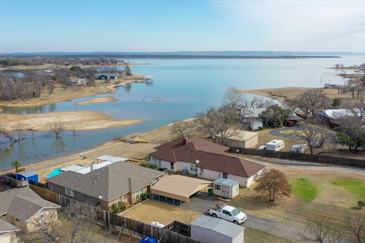 101 Fox Run Circle, Buchanan Dam, TX 78609