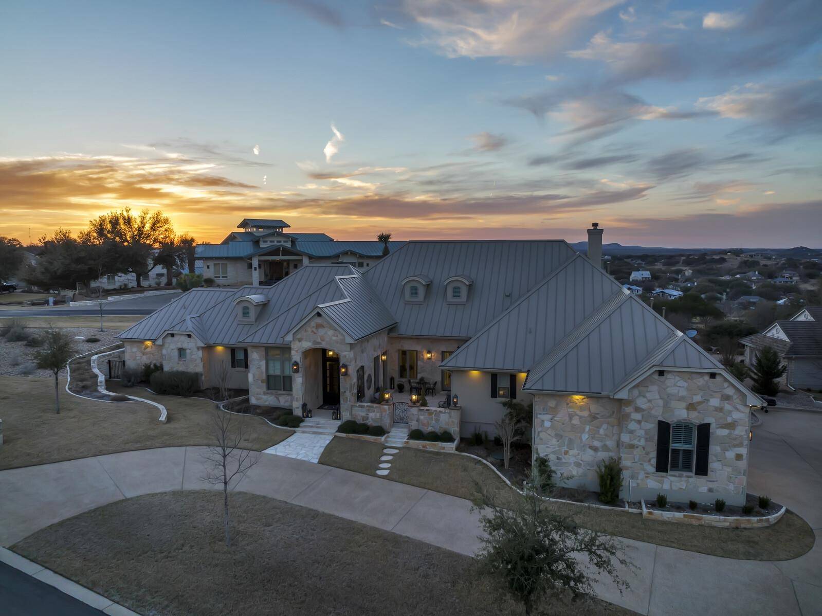 304 Spider Valley, Horseshoe Bay, TX 78657
