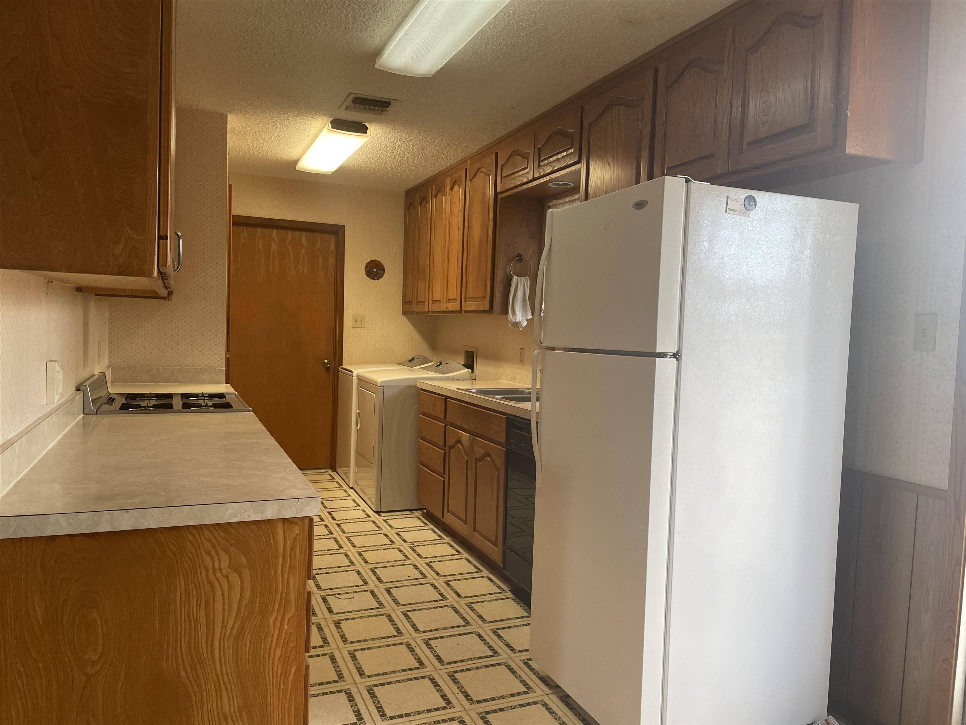 378 County Road 117 RD, Llano, TX 78643