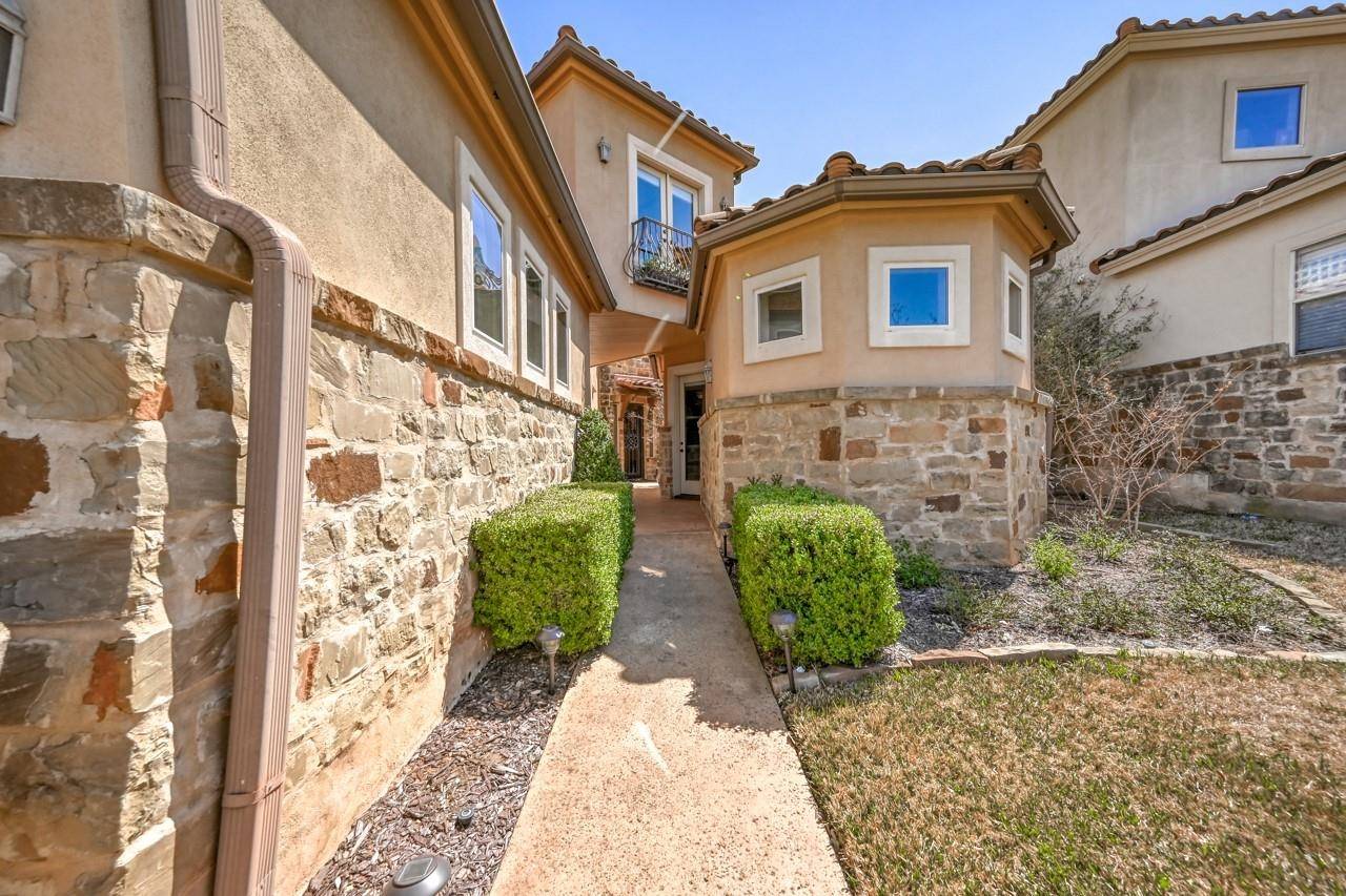 101 Maravilla Way, Horseshoe Bay, TX 78657
