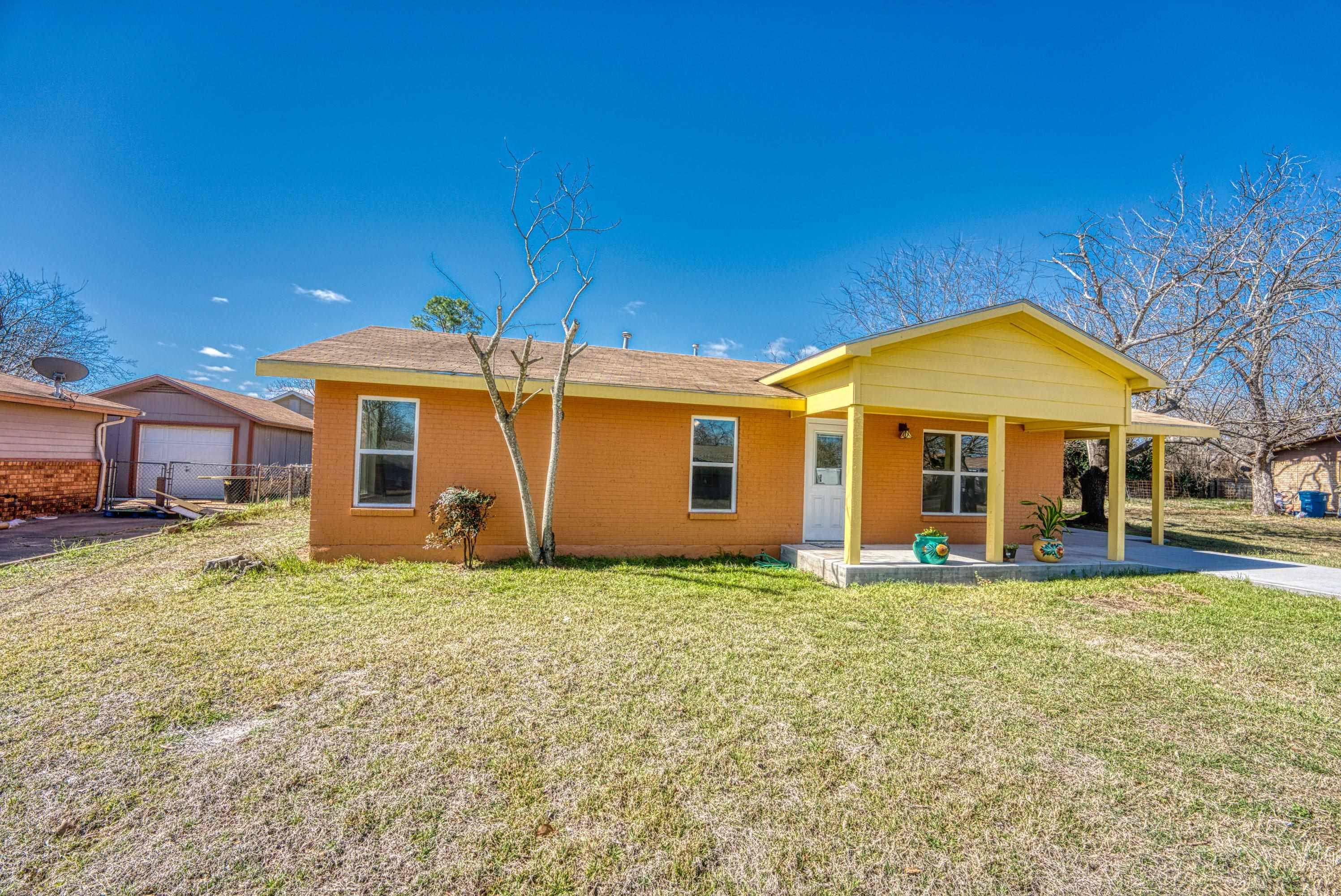 1405 Brazos ST, Marble Falls, TX 78654