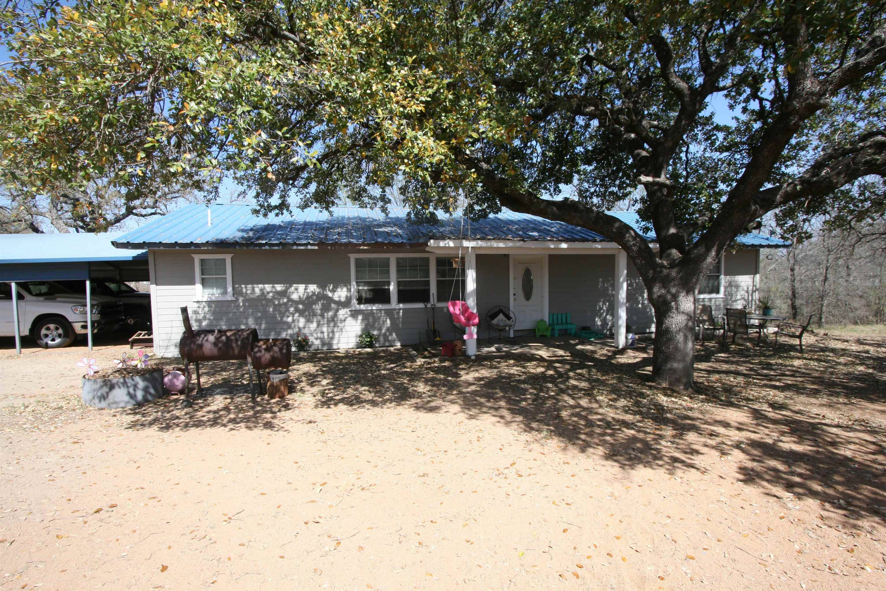 2309 Stonewood LN, Kingsland, TX 78639