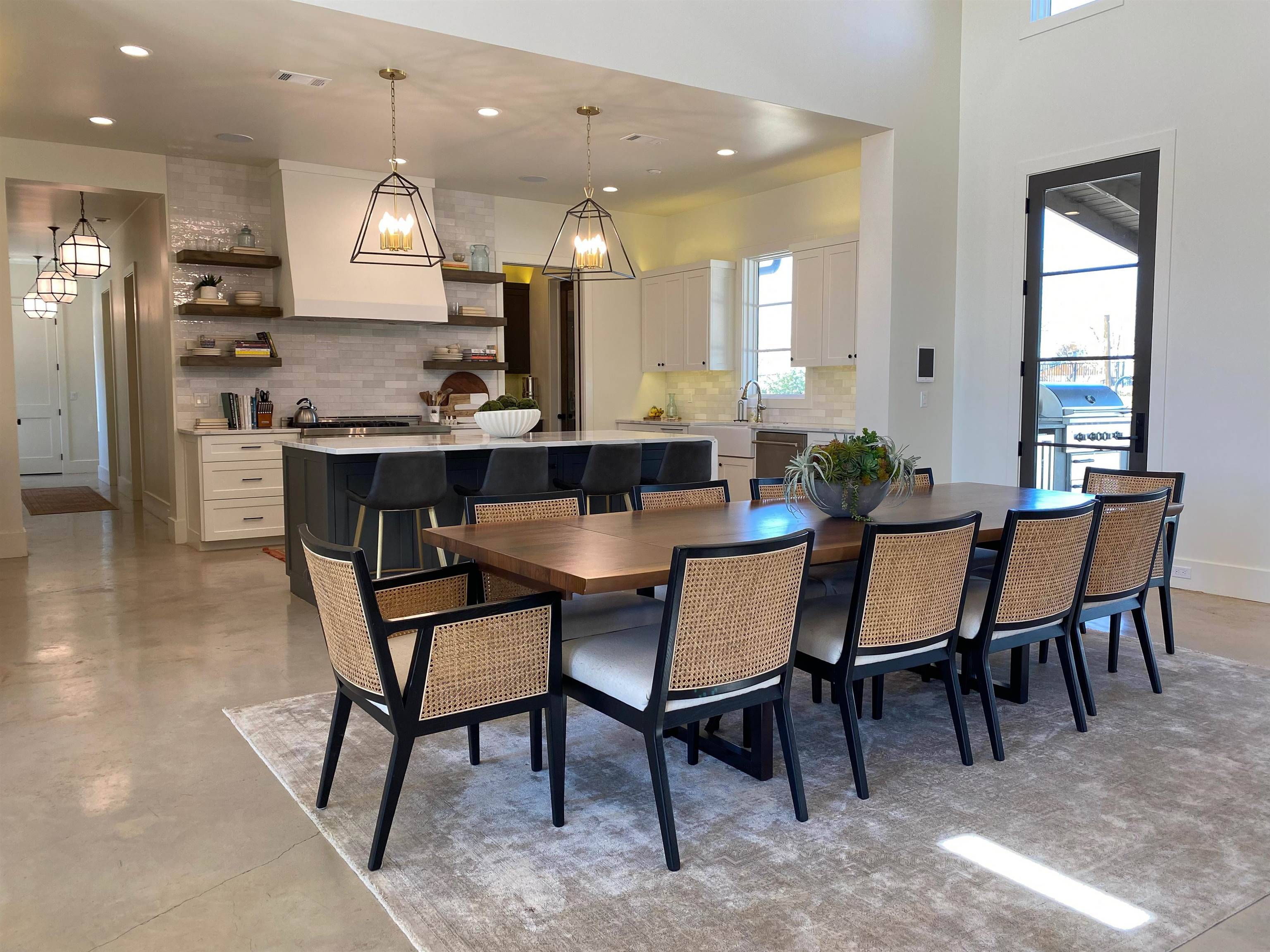 200 Paintbrush, Horseshoe Bay, TX 78657