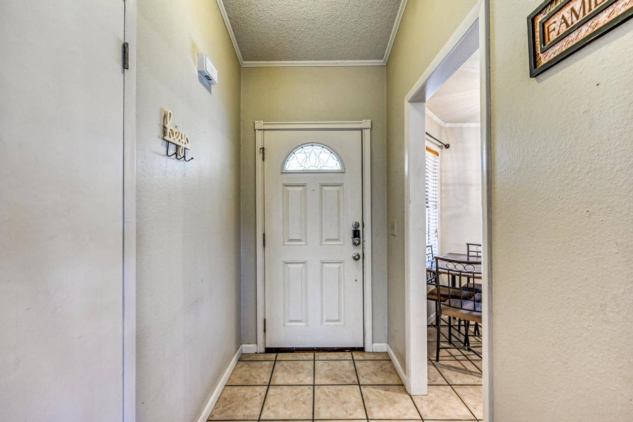 607 Pony Express ST, Horseshoe Bay, TX 78657