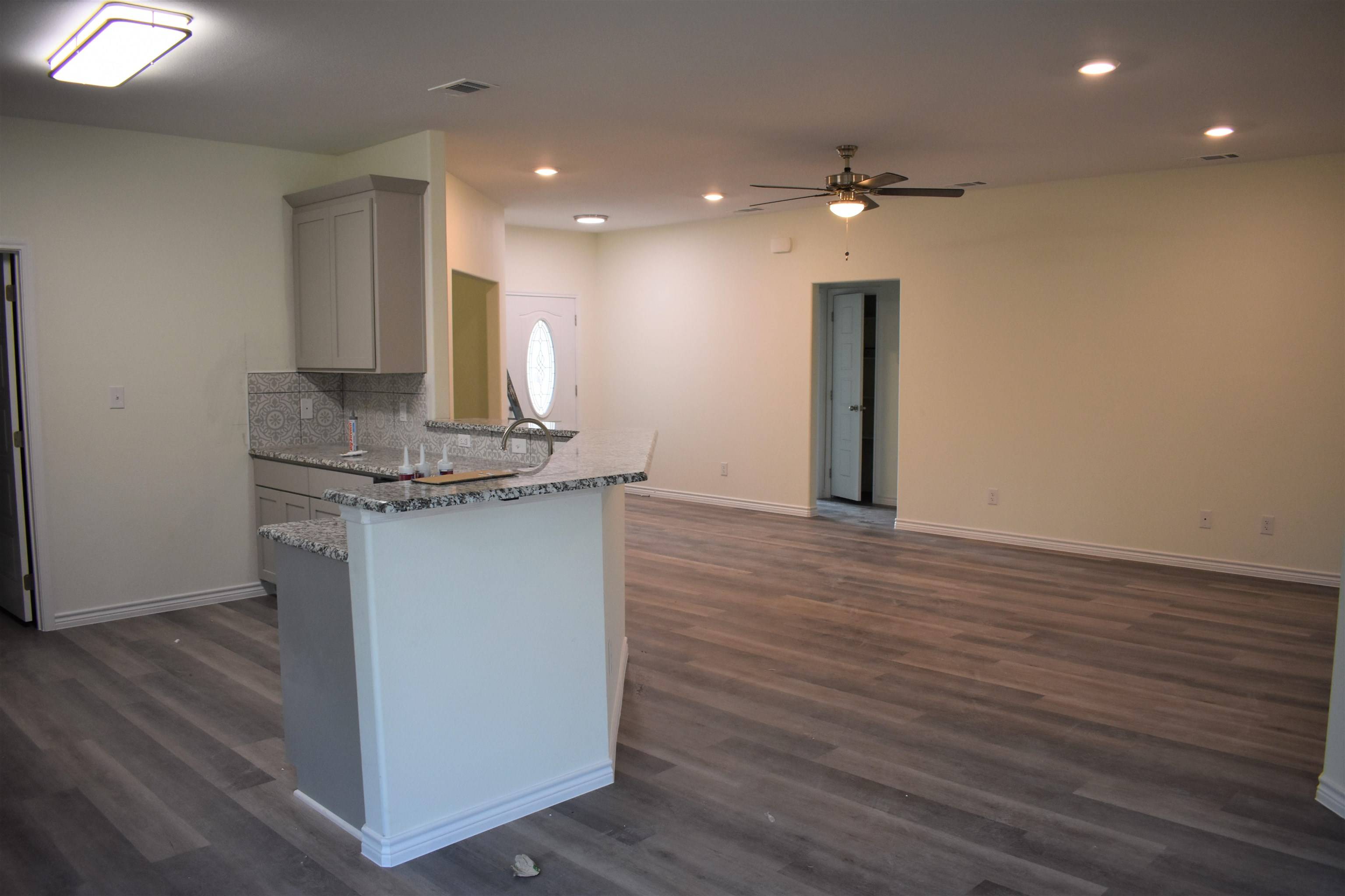 1203 Bridge ST, Lampasas, TX 76550
