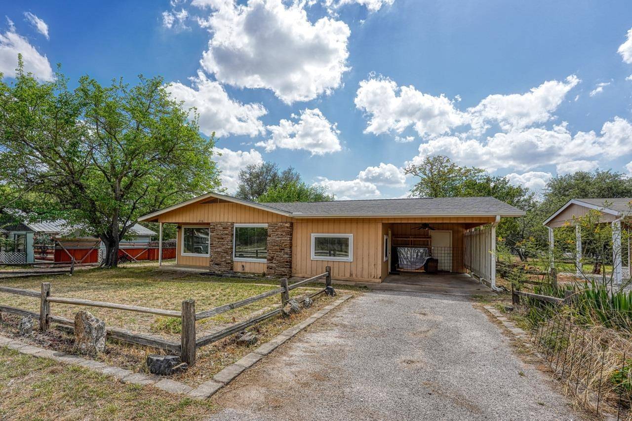 216 Overstreet, Sunrise Beach, TX 78643