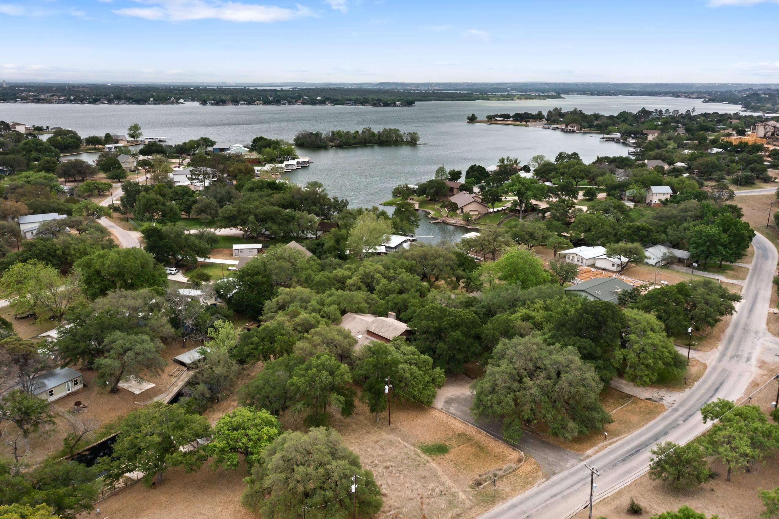 207 Sunrise, Sunrise Beach, TX 78643