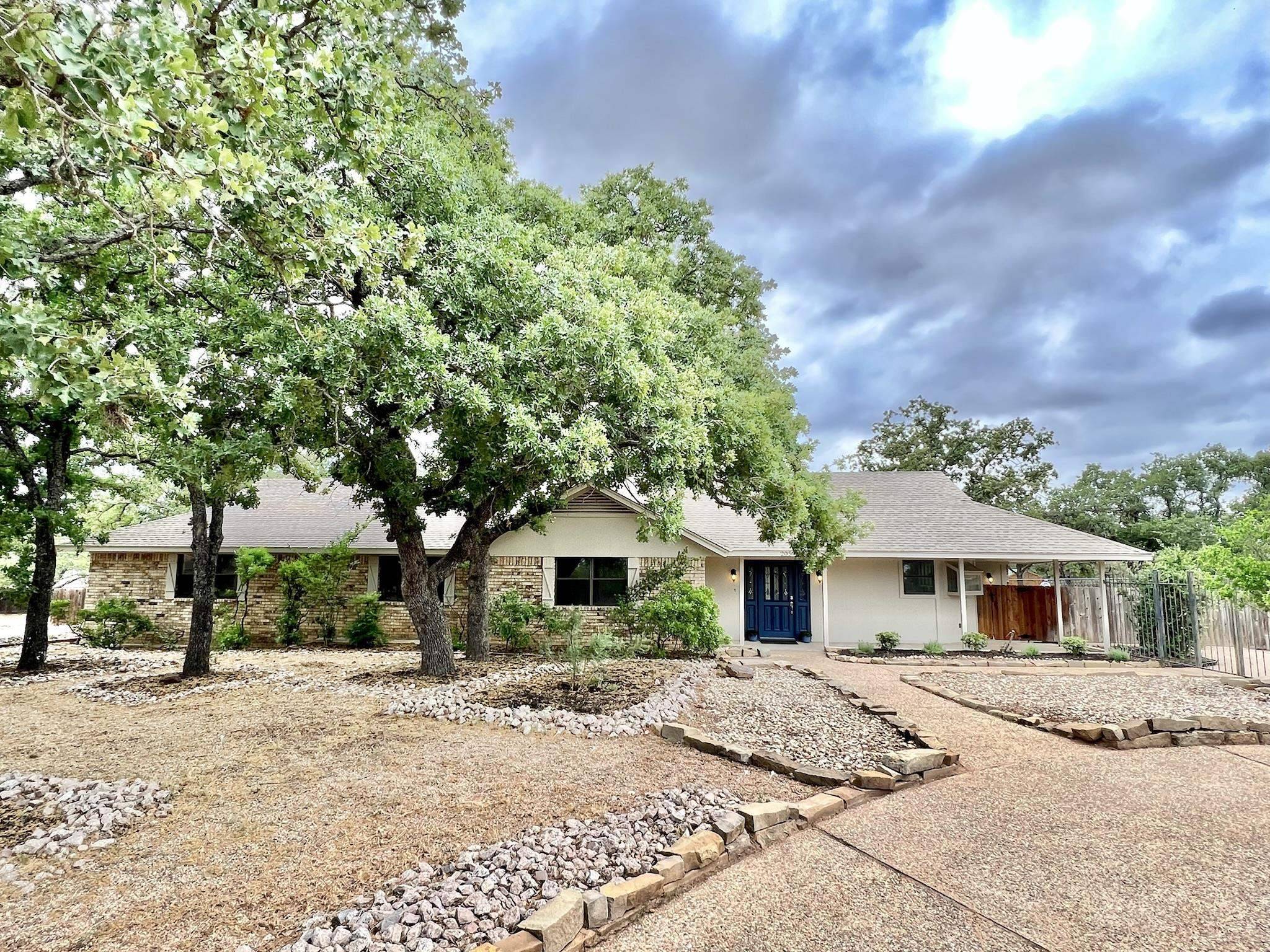 205 Panorama Drive, Buchanan Dam, TX 78609