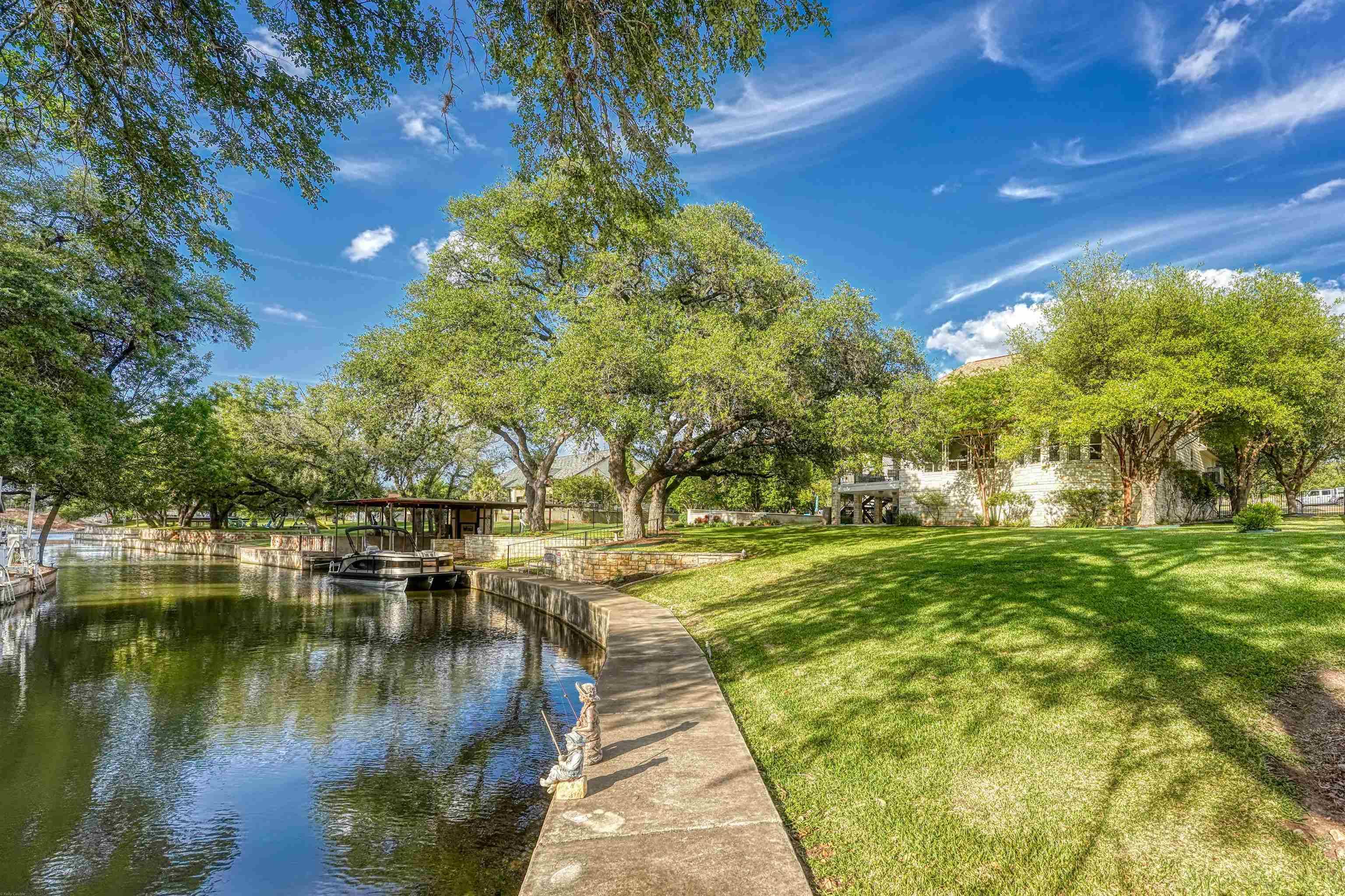 120 Sleepy Oaks DR, Kingsland, TX 78639