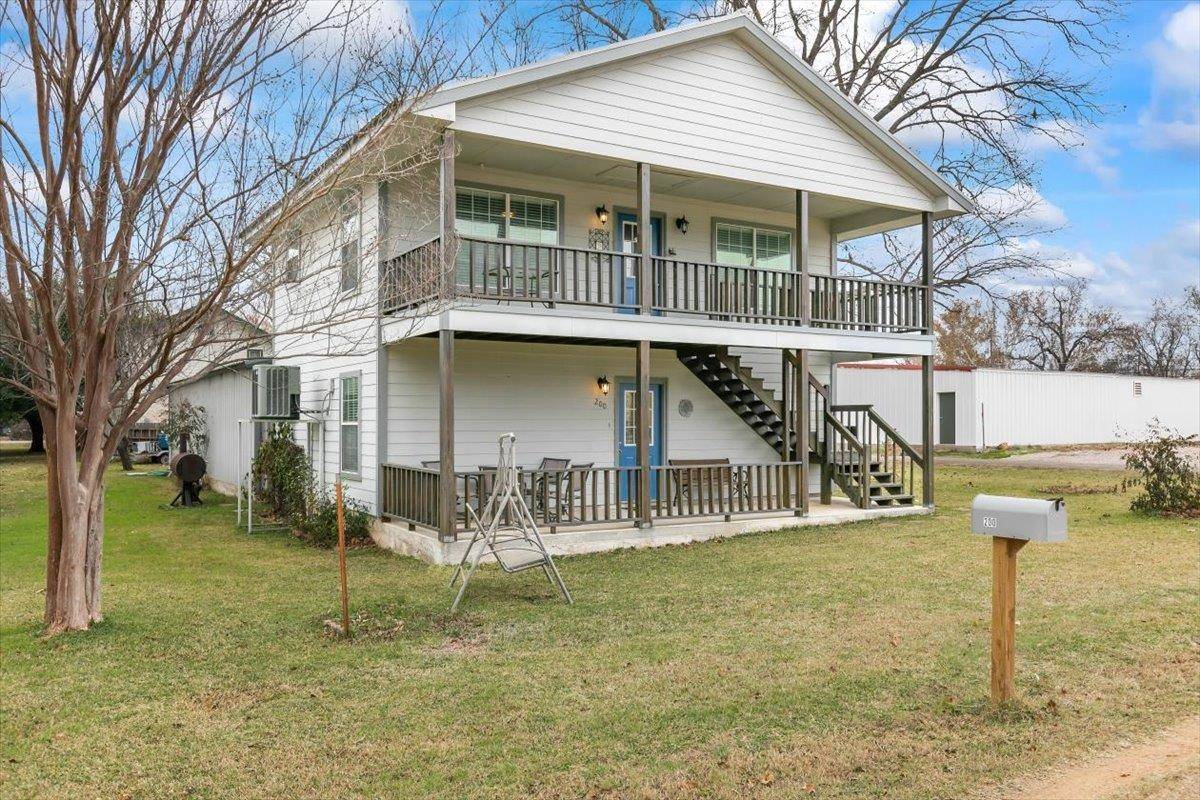 703 Harris Loop Streets, Kingsland, TX 78639