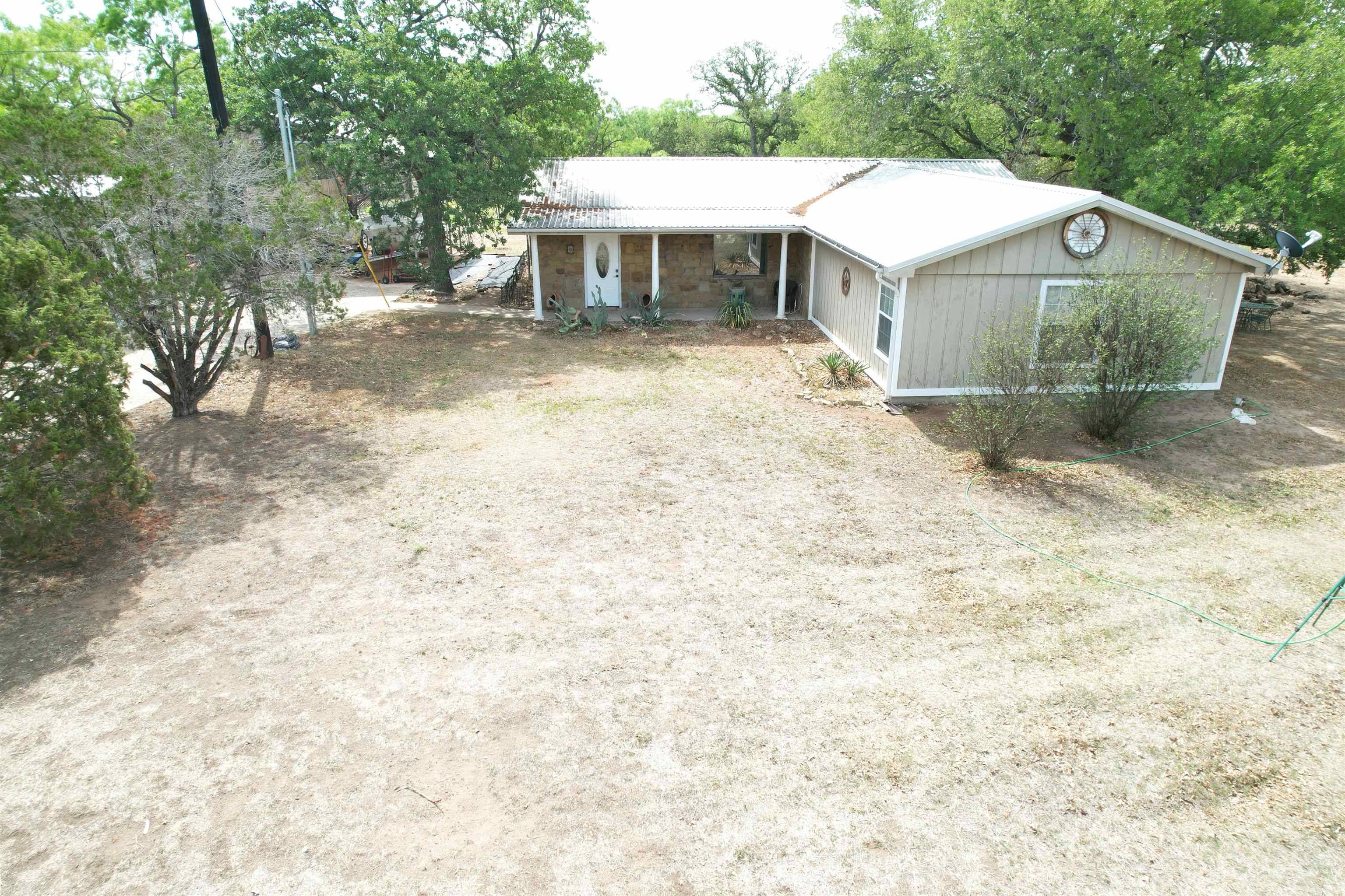 745 WOODLAND ACRES DR, Marble Falls, TX 78654