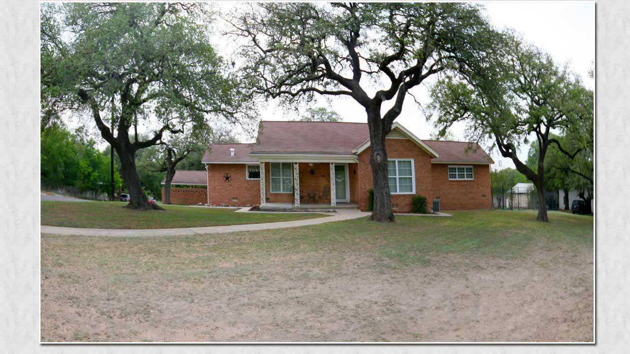 507 W North Ave, Lampasas, TX 76550
