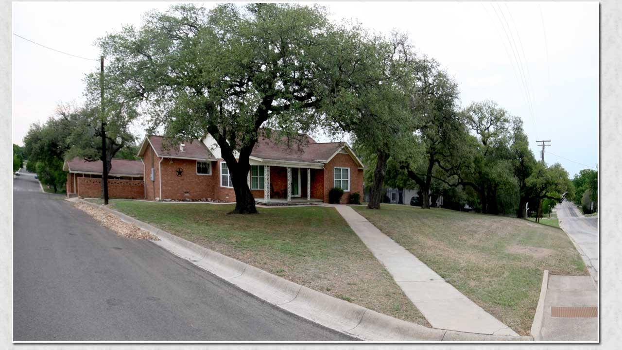 507 W North Ave, Lampasas, TX 76550
