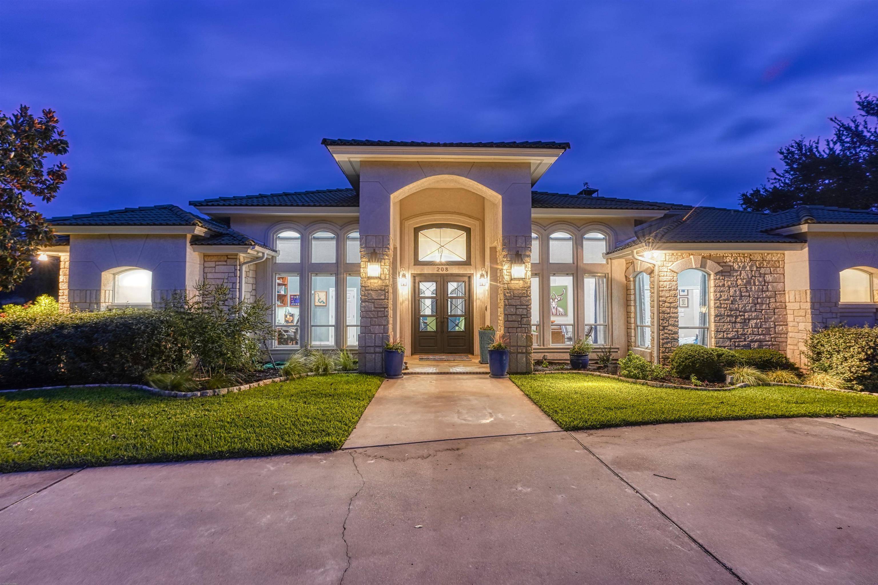 208 Lighthouse DR, Horseshoe Bay, TX 78657