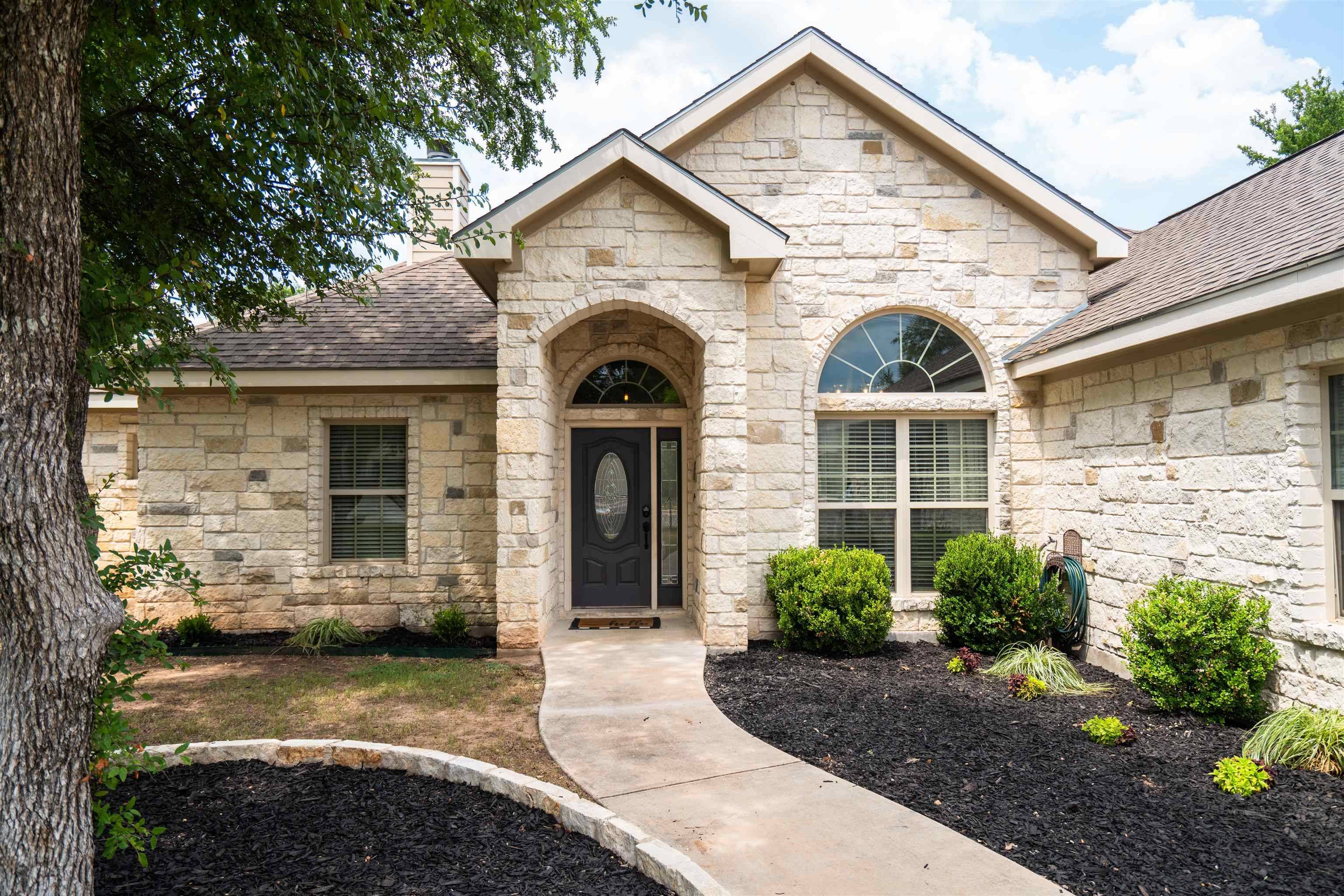 707 Woodland Park Dr., Marble Falls, TX 78654-4658