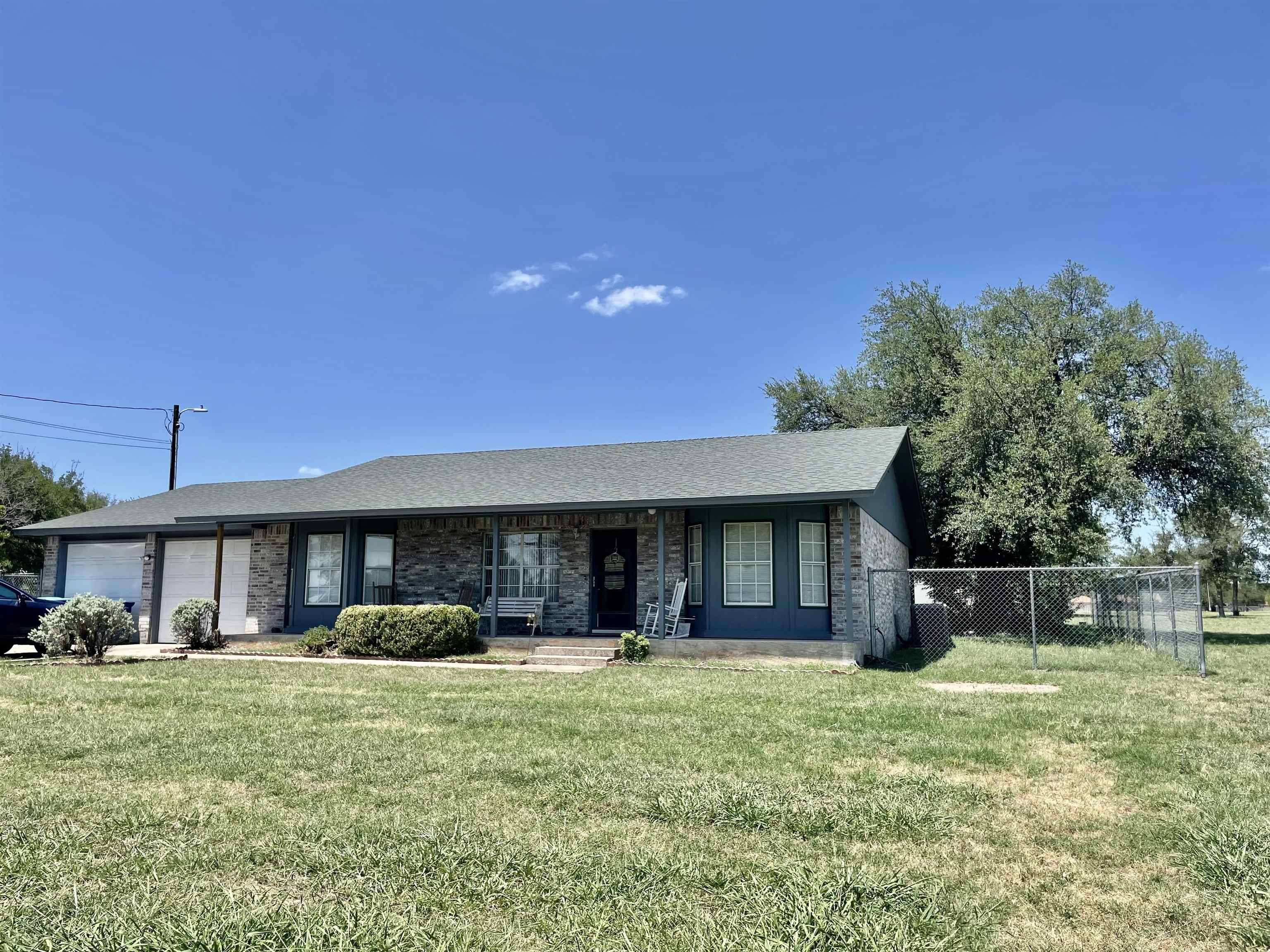 903 Sherman AVE, Marble Falls, TX 78654