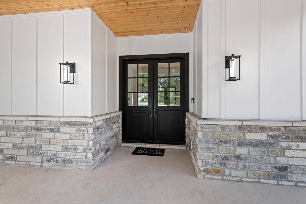 208 Bridget DR, Marble Falls, TX 78654