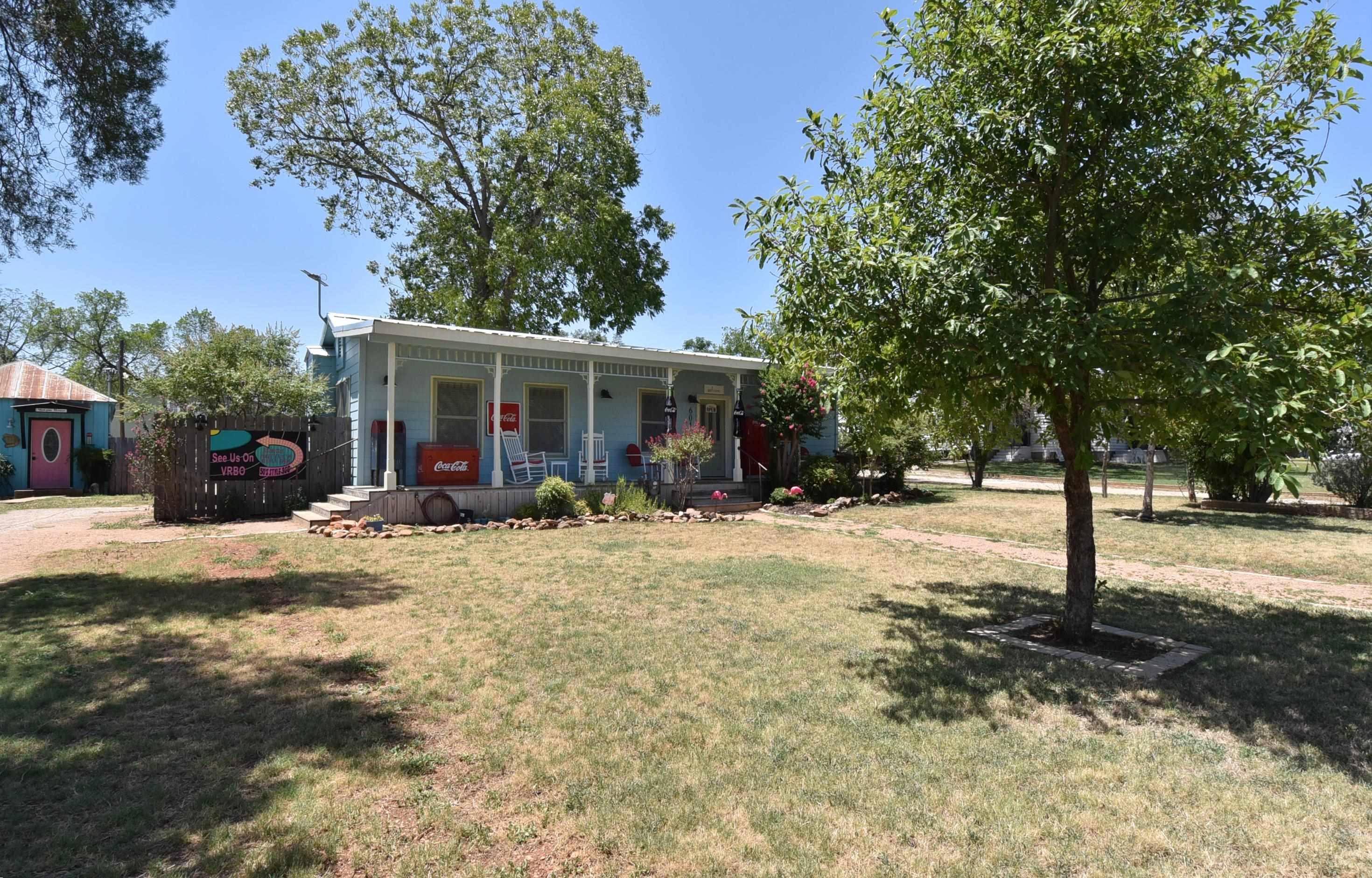 604 E Sandstone, Llano, TX 78643