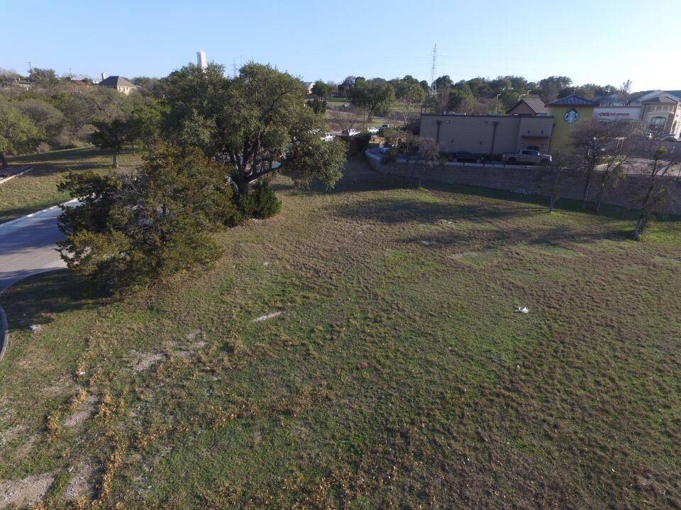 302 Highlander CIR, Marble Falls, TX 78654