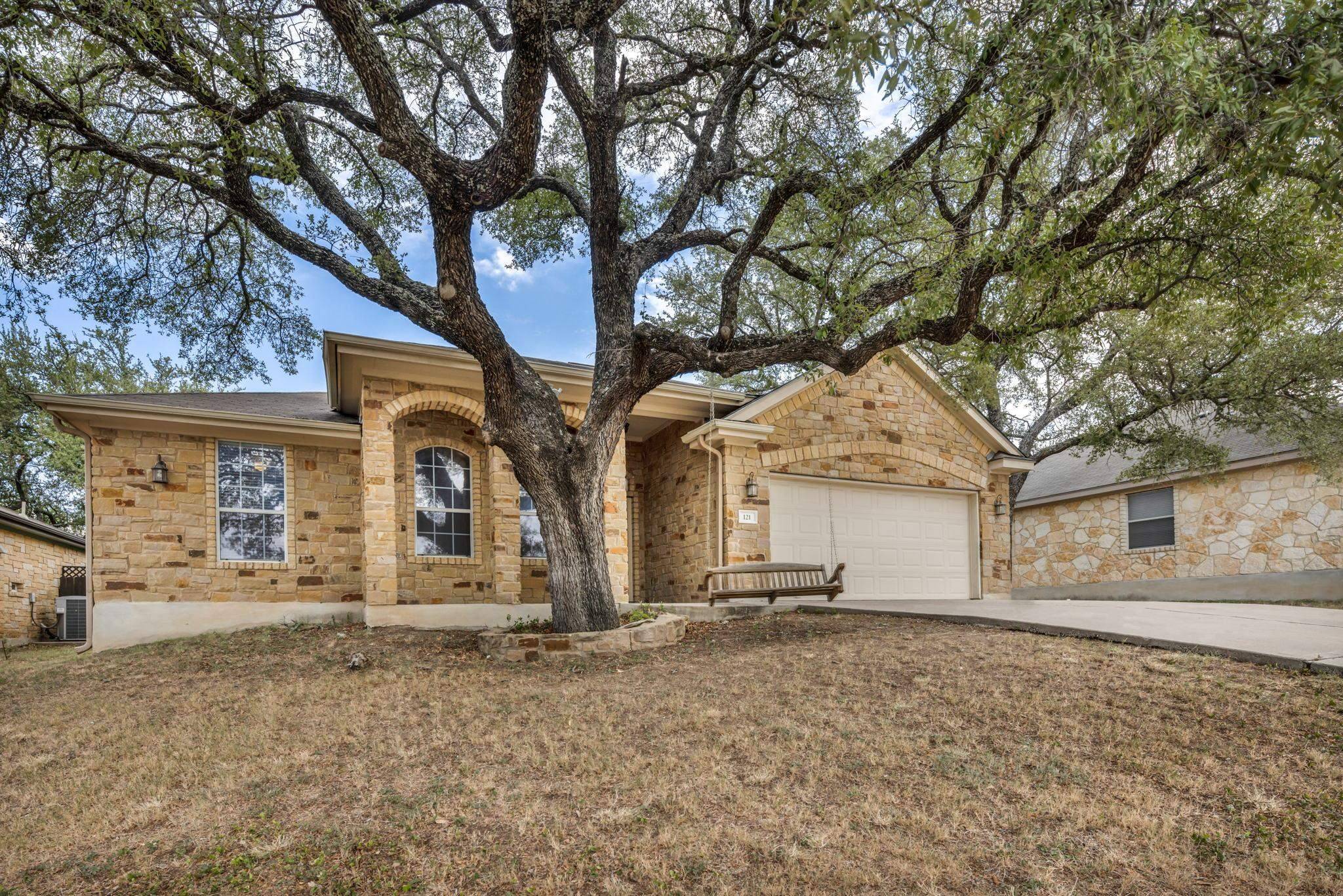 121 E Wildflower BLVD, Marble Falls, TX 78654