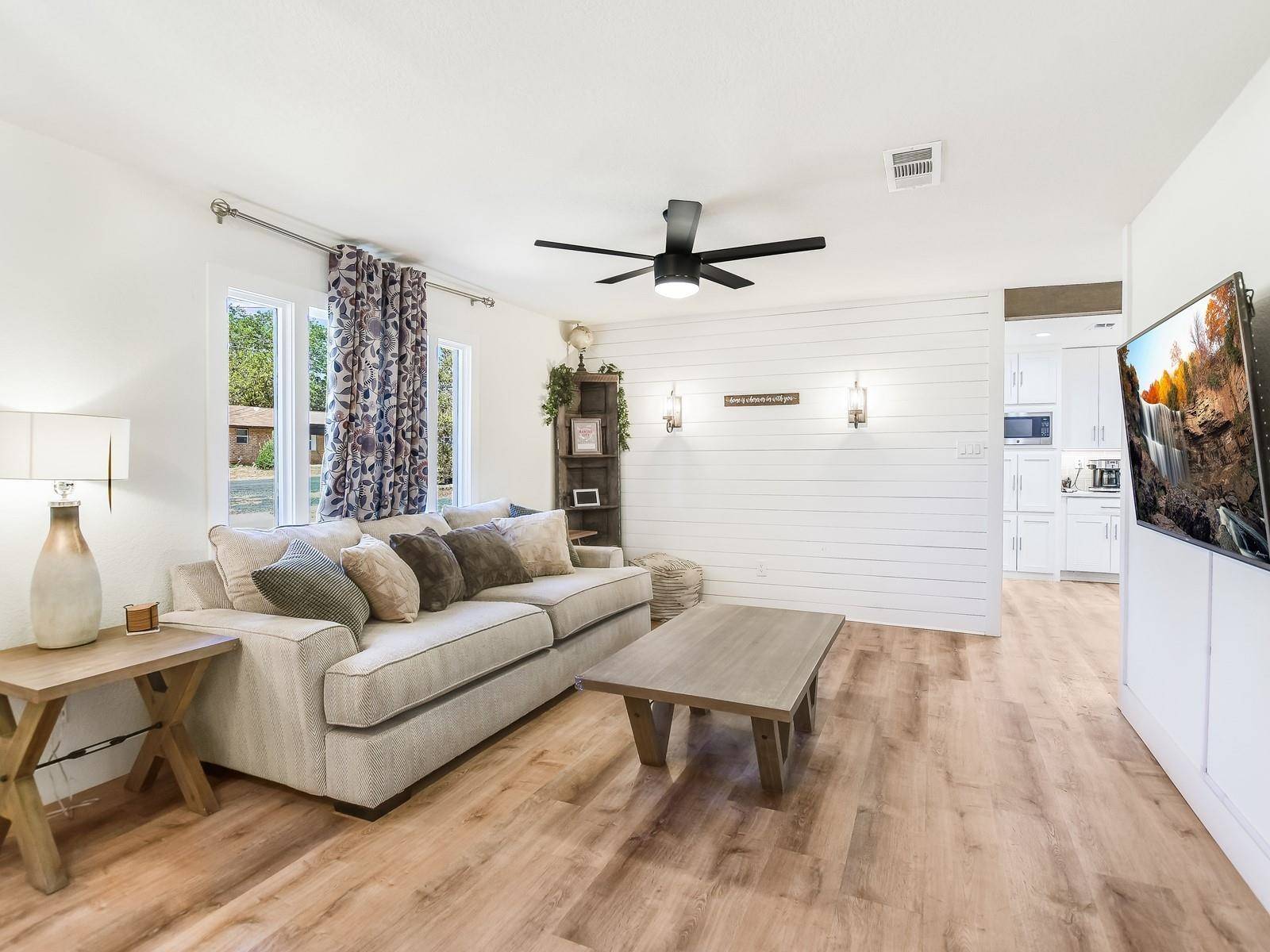 1404 Brazos, Marble Falls, TX 78654