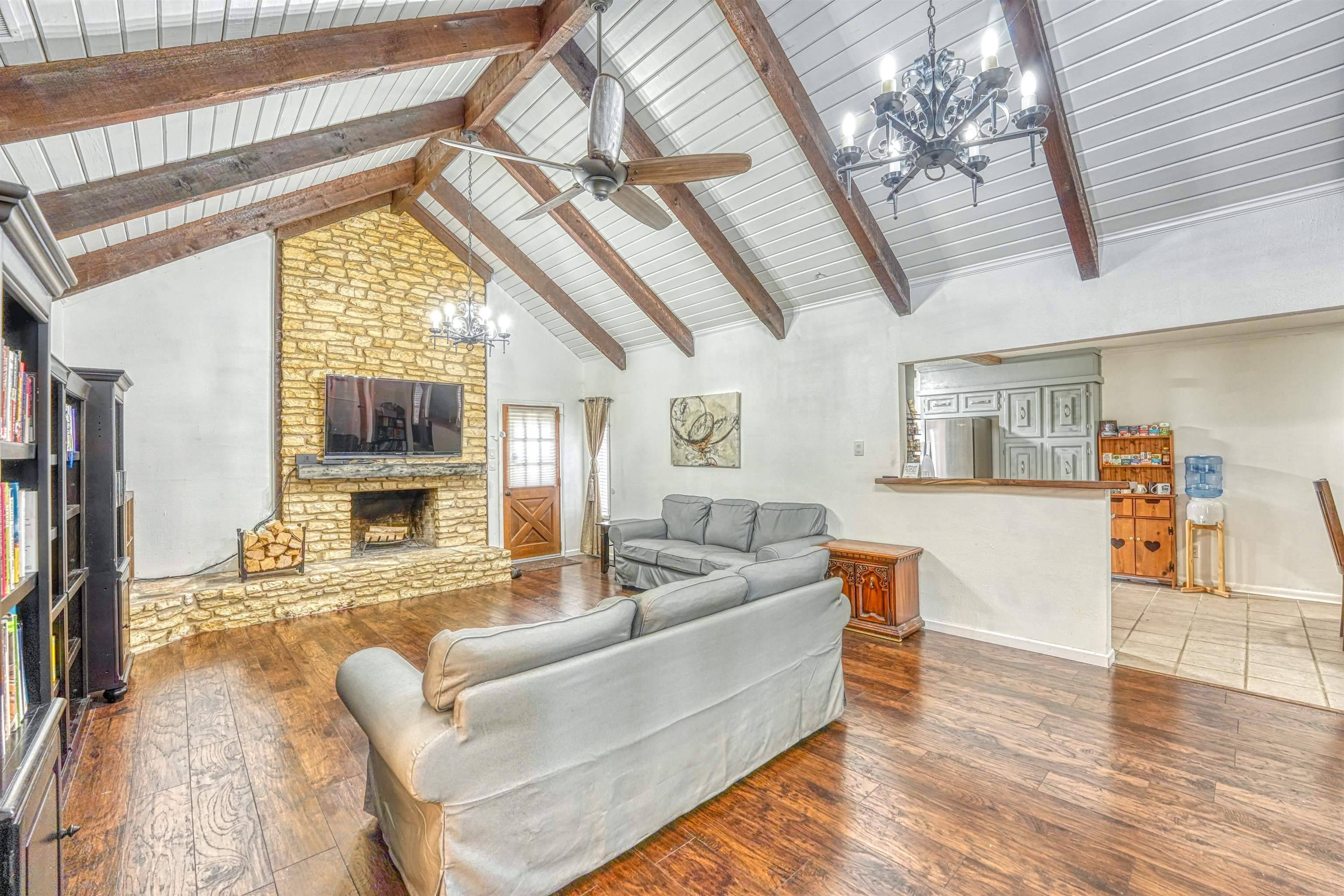 1407 Northwood DR, Marble Falls, TX 78654