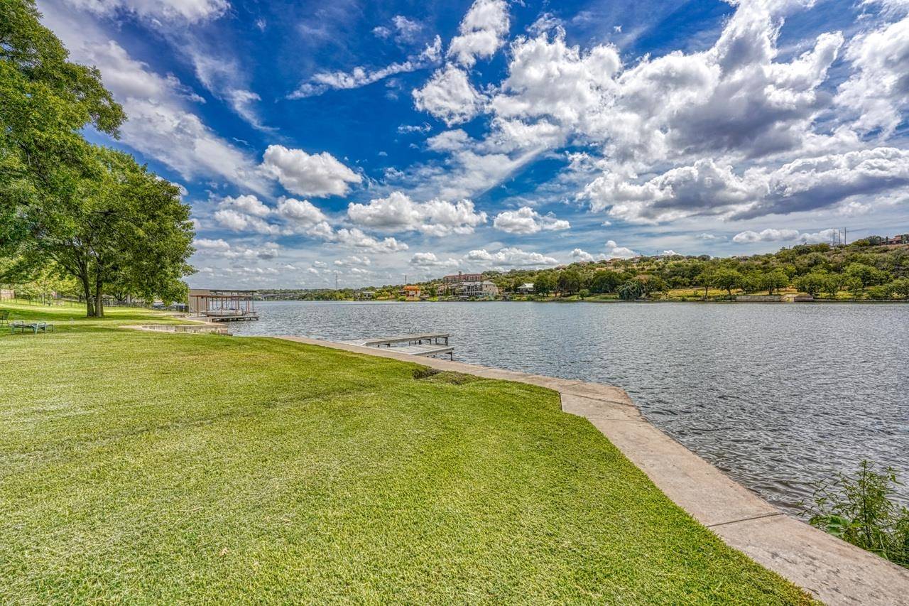 1205 Lakeshore DR, Marble Falls, TX 78654