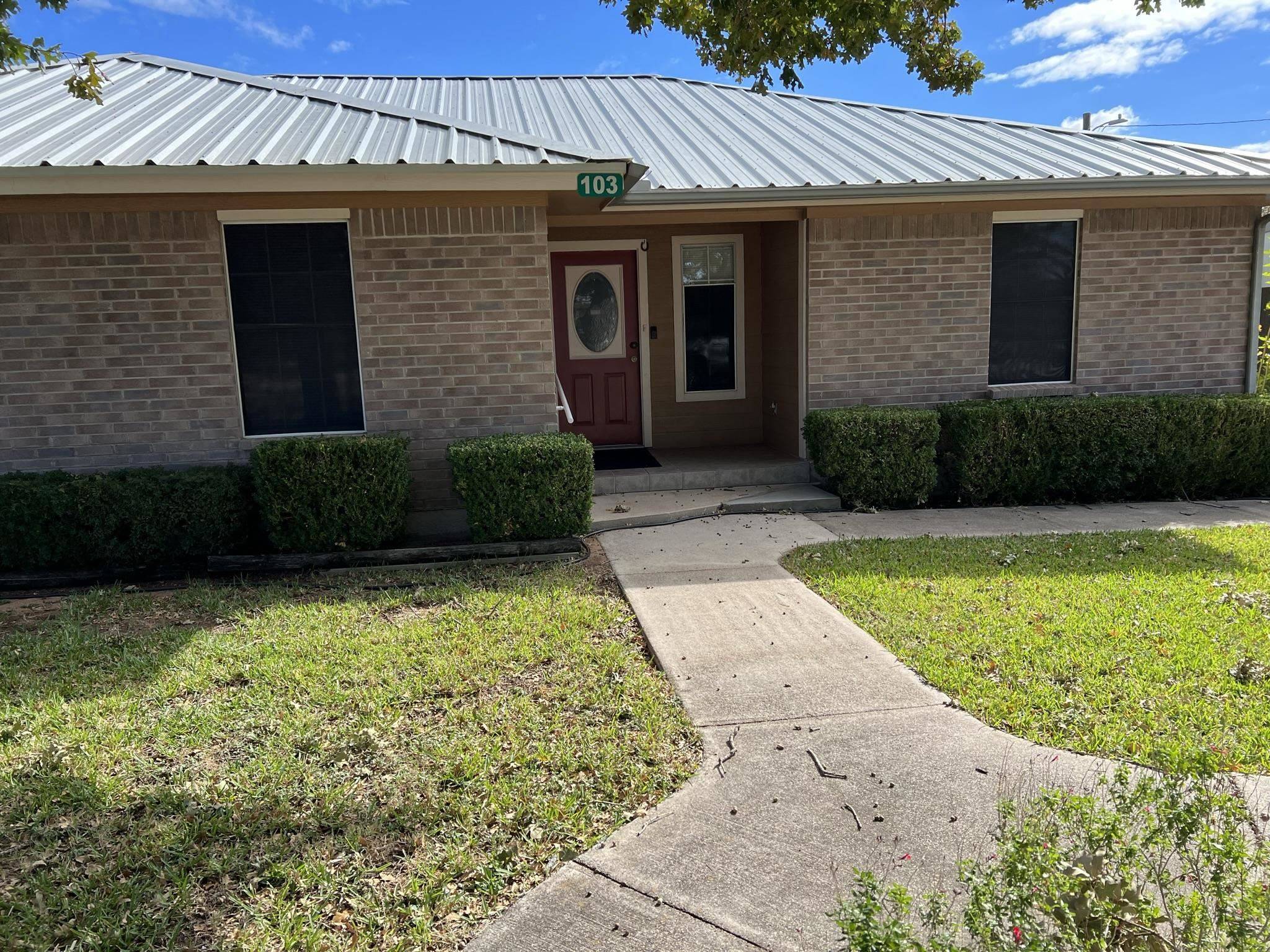 103 Indian Blanket TRL, Marble Falls, TX 78654-7832