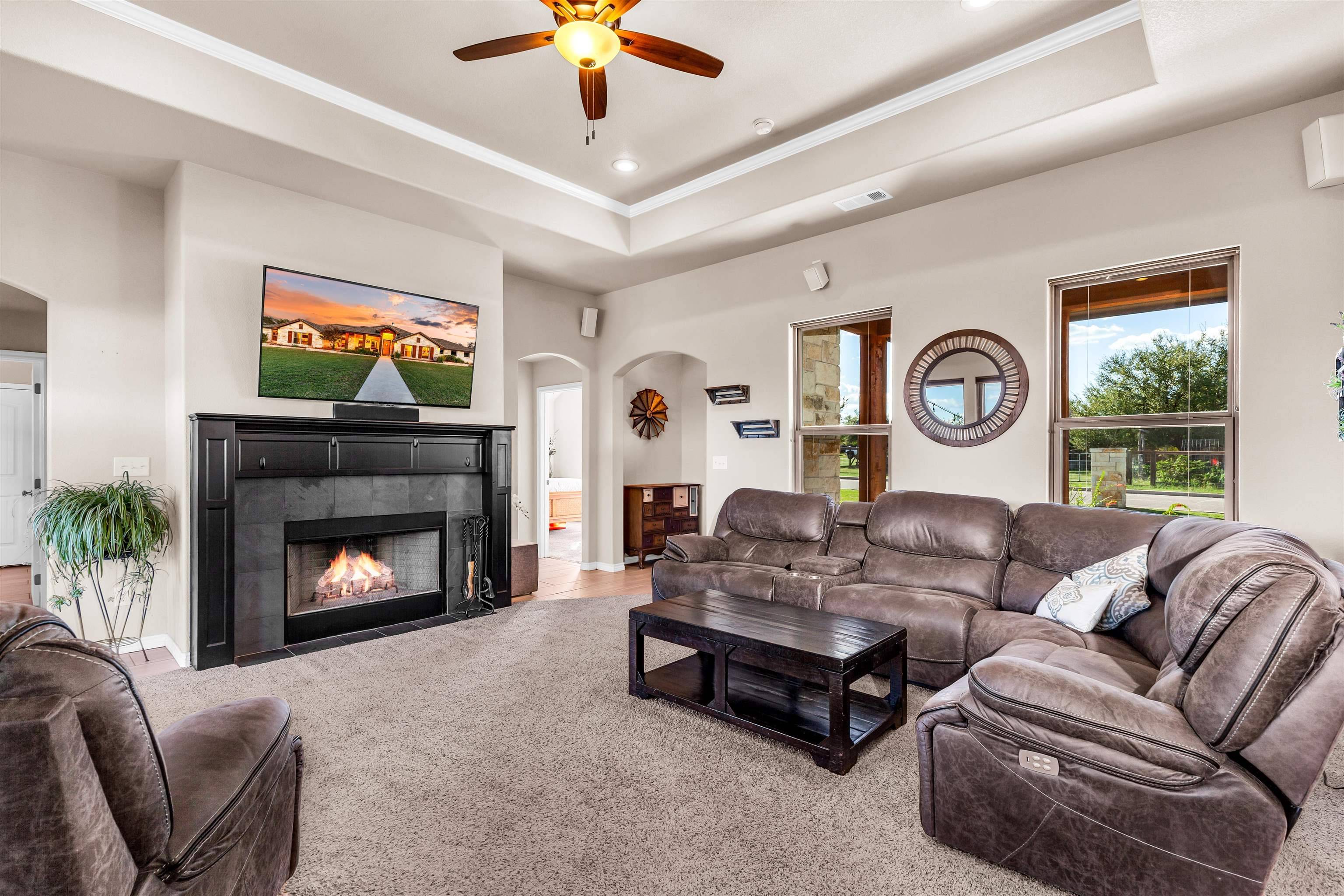 210 Stonehenge WAY, Marble Falls, TX 78654