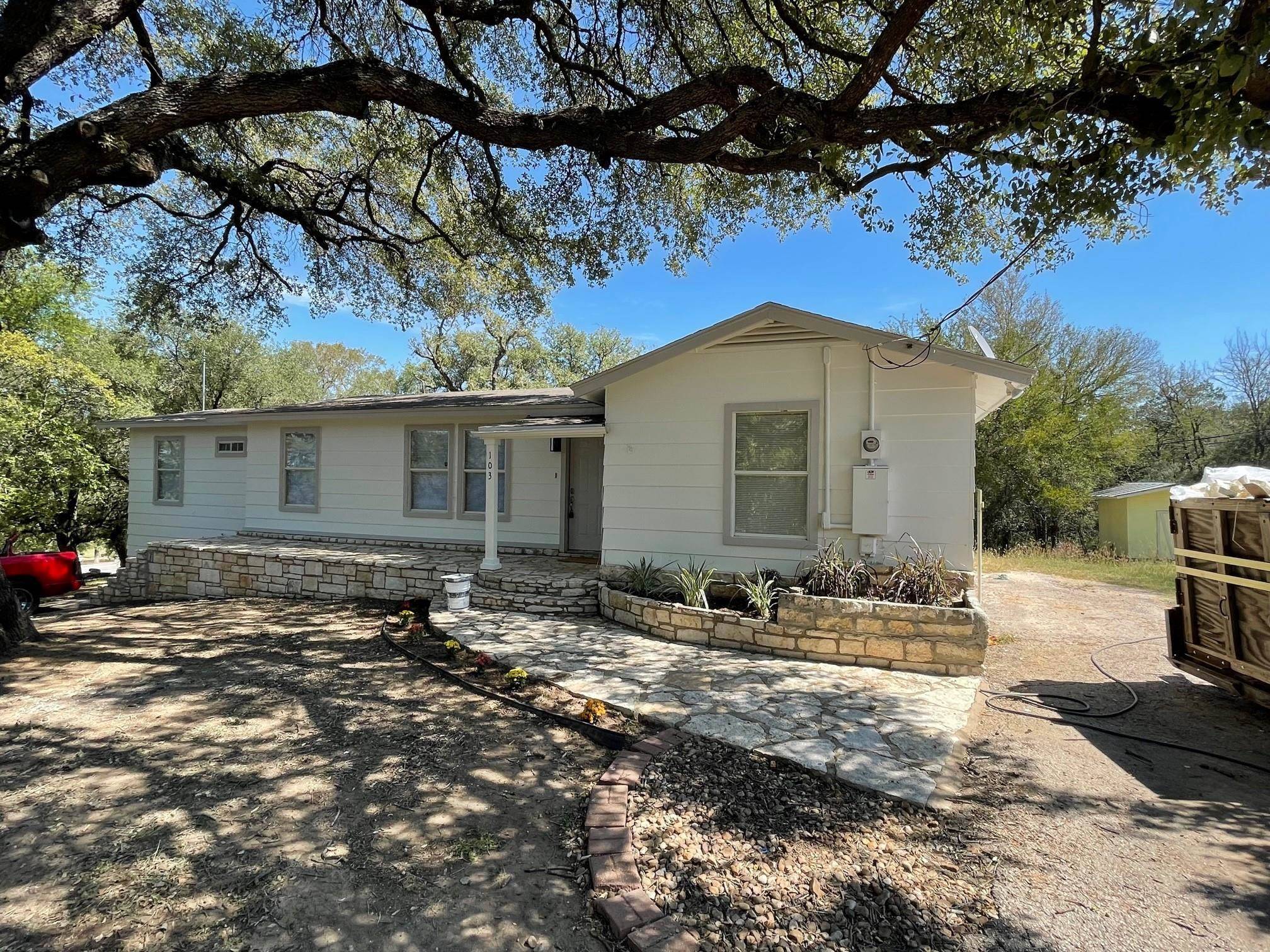 103 Grapevine, Marble Falls, TX 78657