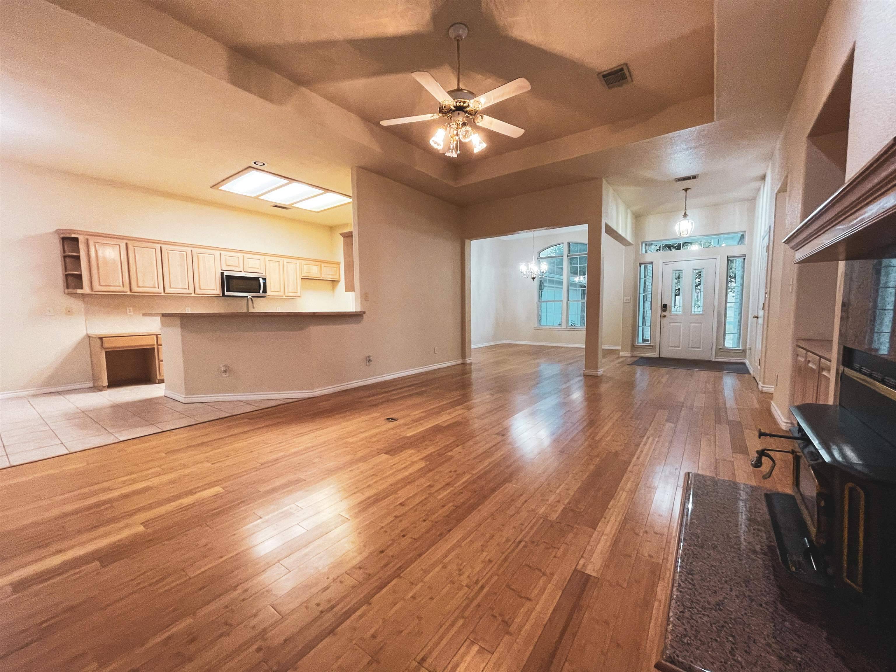 400 Amy Circle, Marble Falls, TX 78654