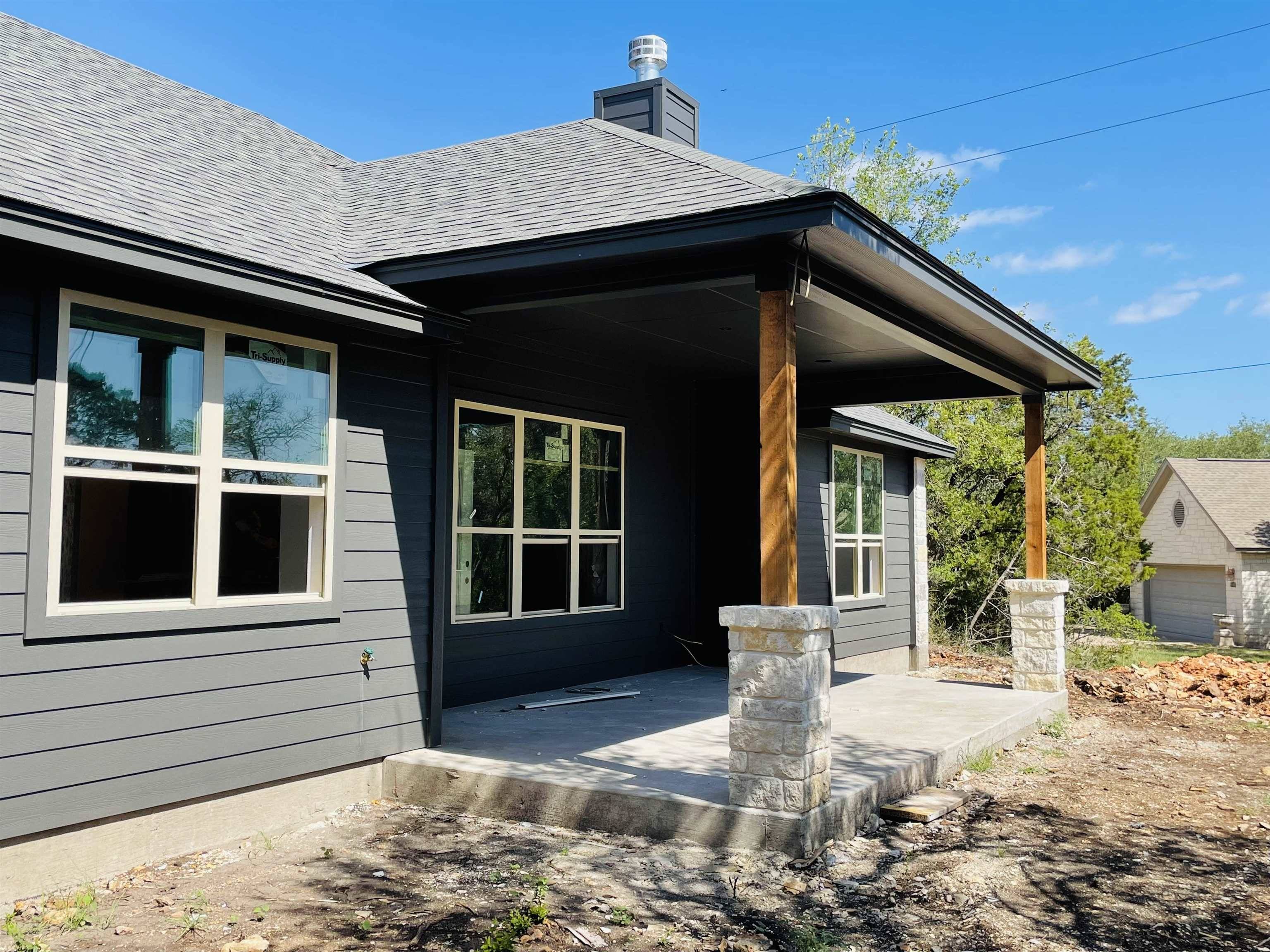 907 W Oakridge Dr CT, Marble Falls, TX 78654