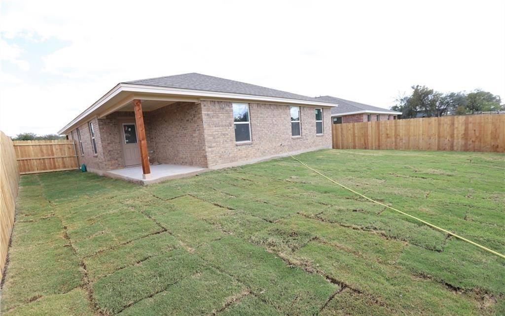 905 Blane CIR, Lampasas, TX 76550