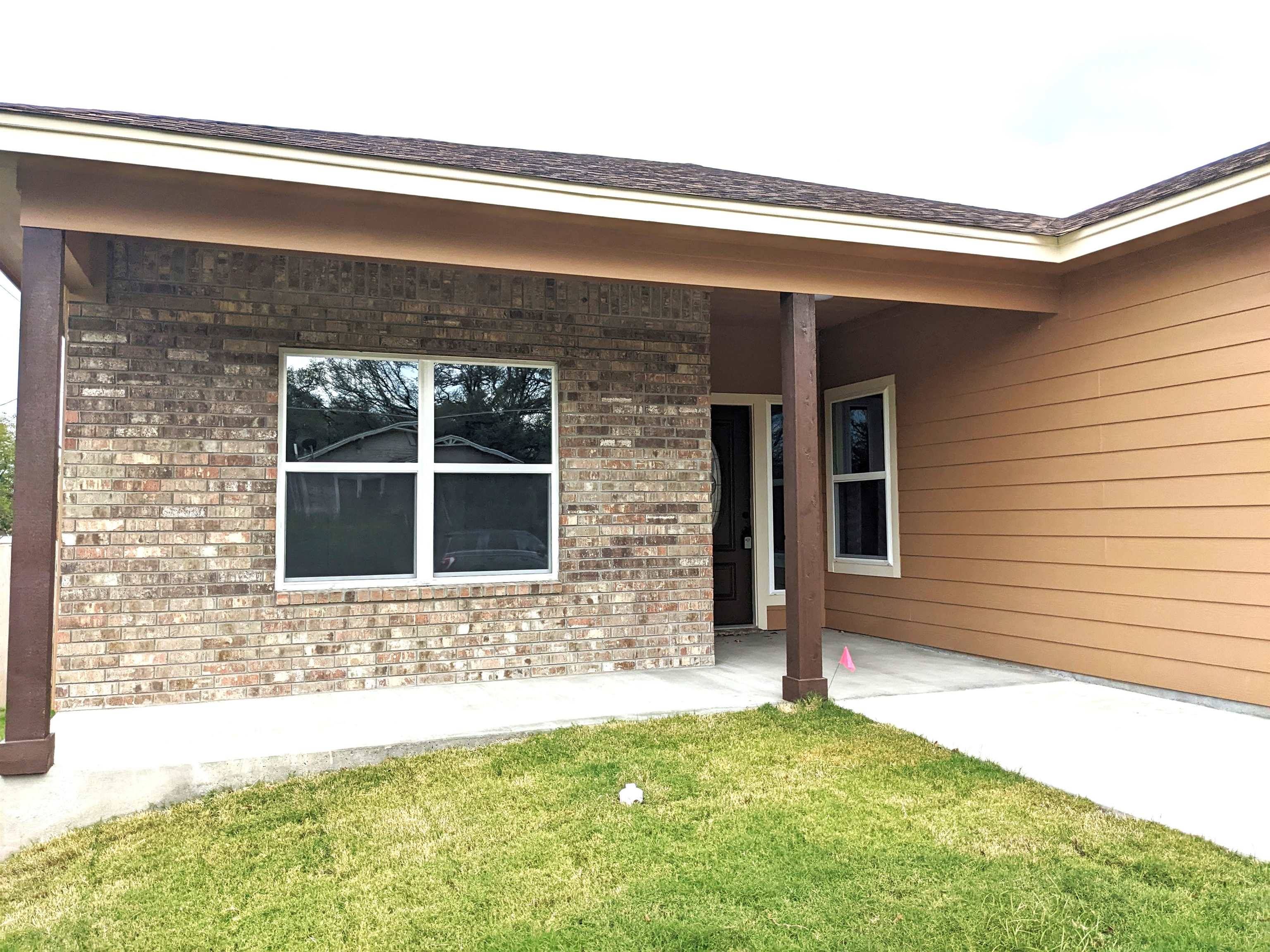 1197 Bridge ST, Lampasas, TX 76550