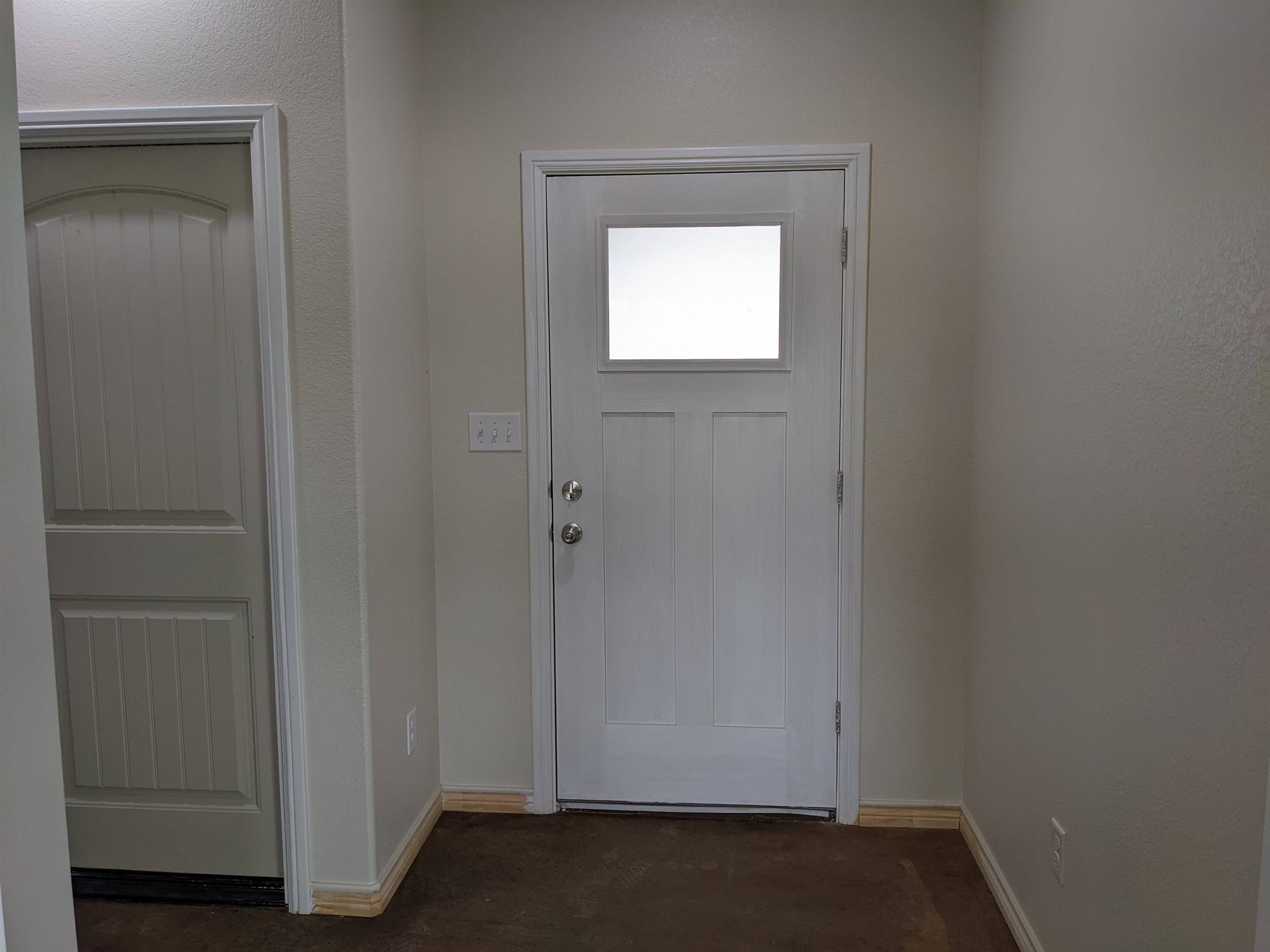 1065 Fieldstone Dr, Lampasas, TX 76550