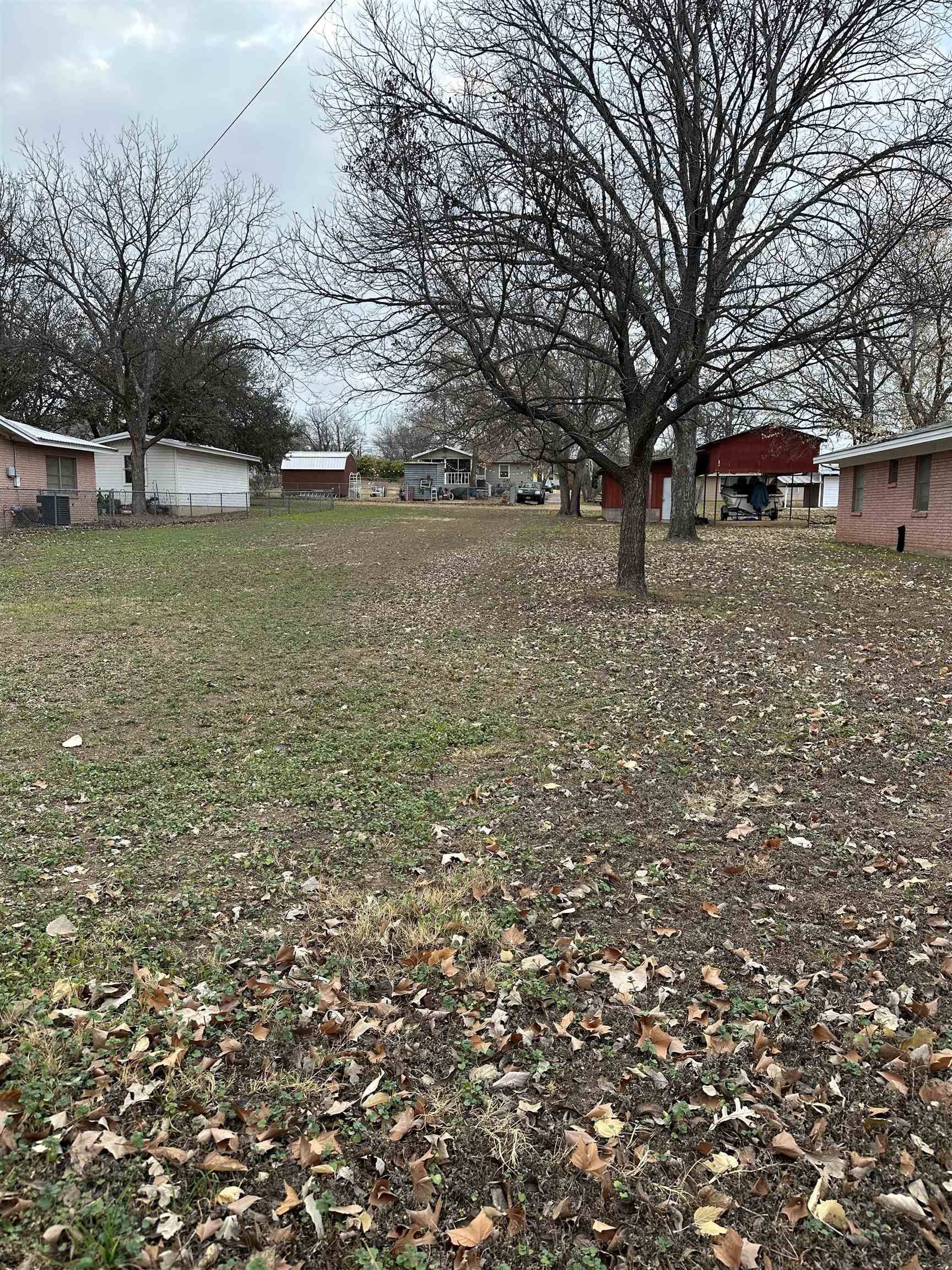704 S Ave J AVE, Marble Falls, TX 78654-000