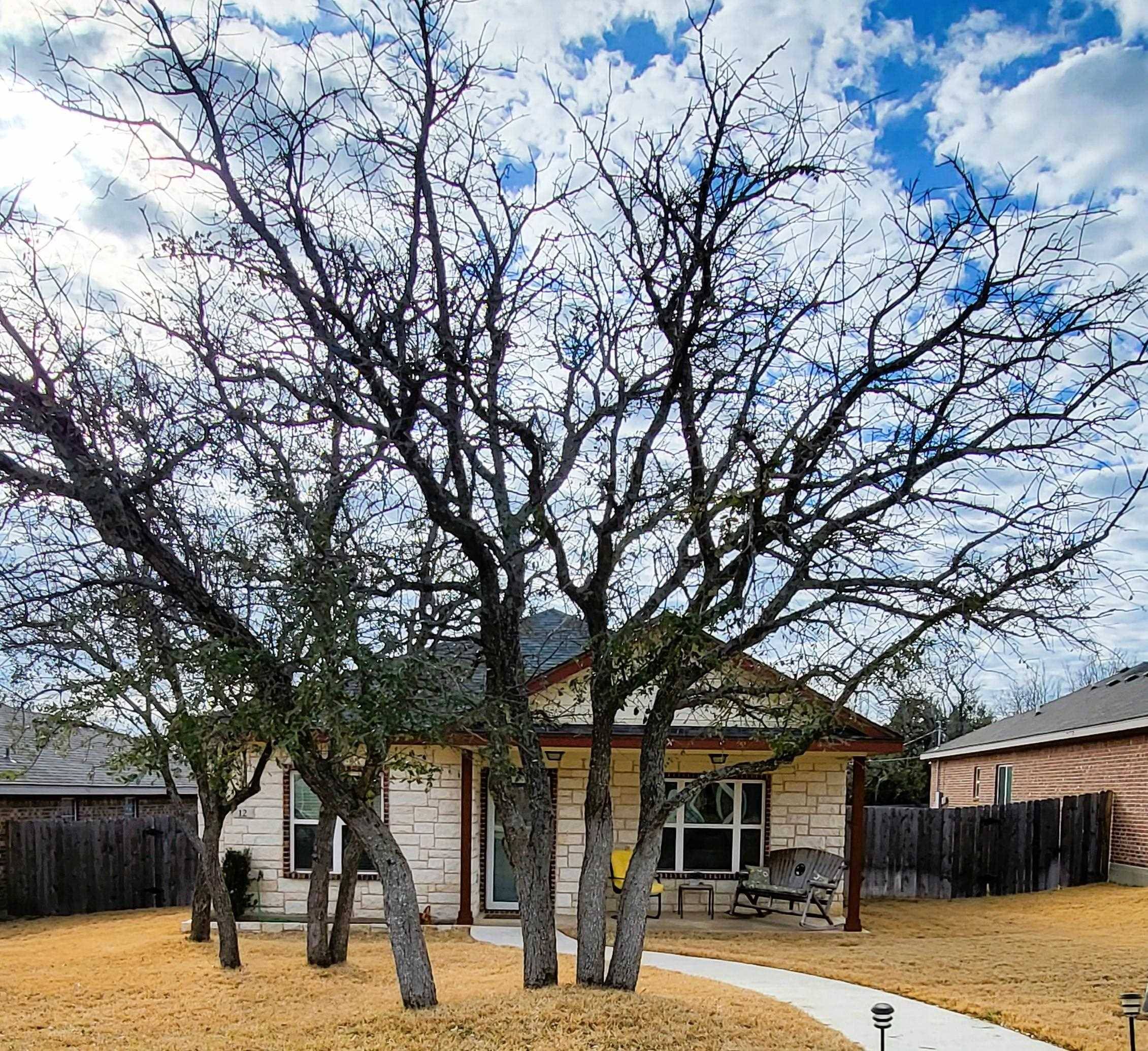 12 Samac LN, Lampasas, TX 76550