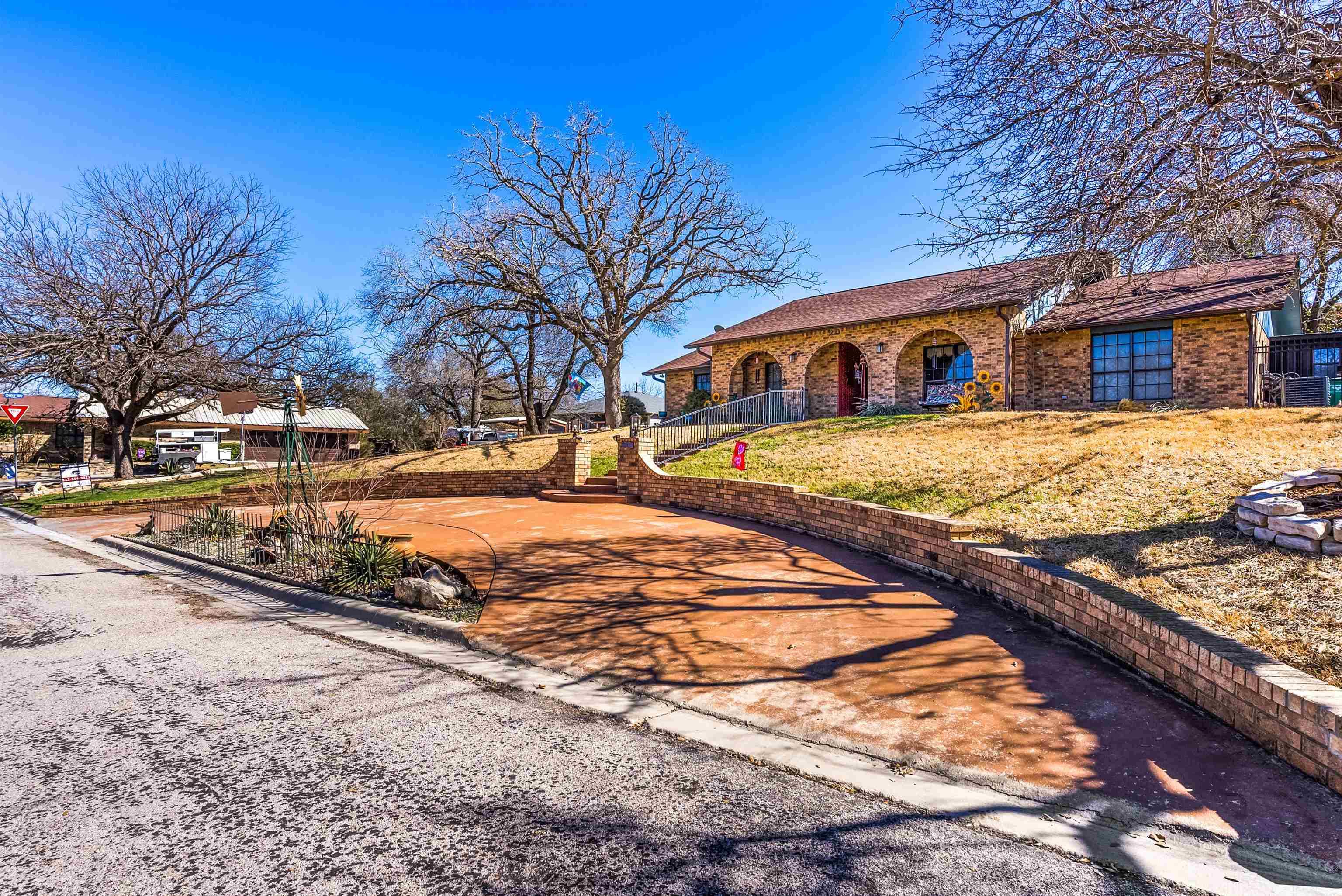 20 Caprice LN, Lampasas, TX 76550