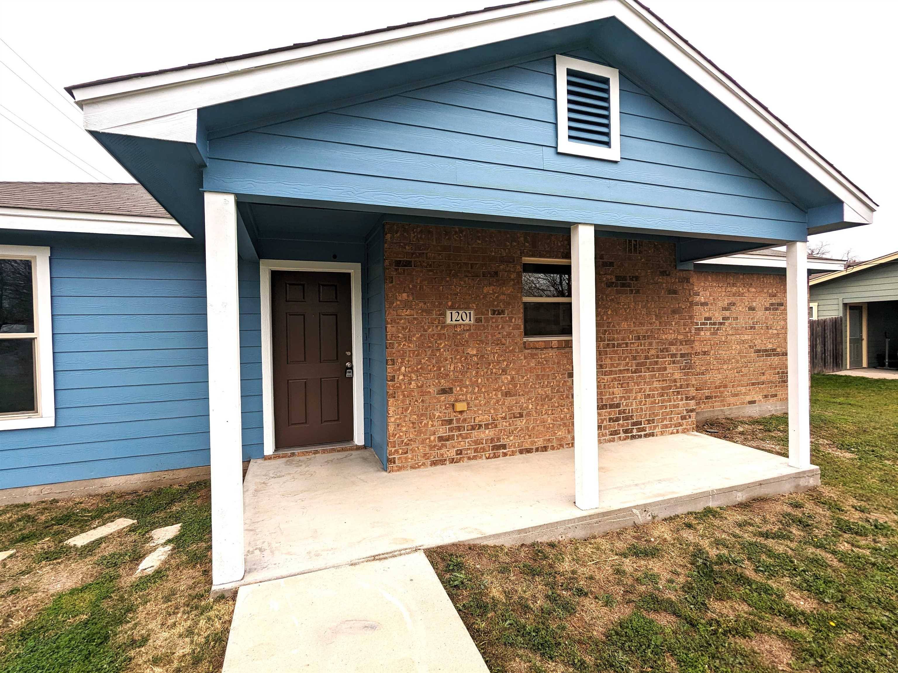 1201 E Avenue F, Lampasas, TX 76550