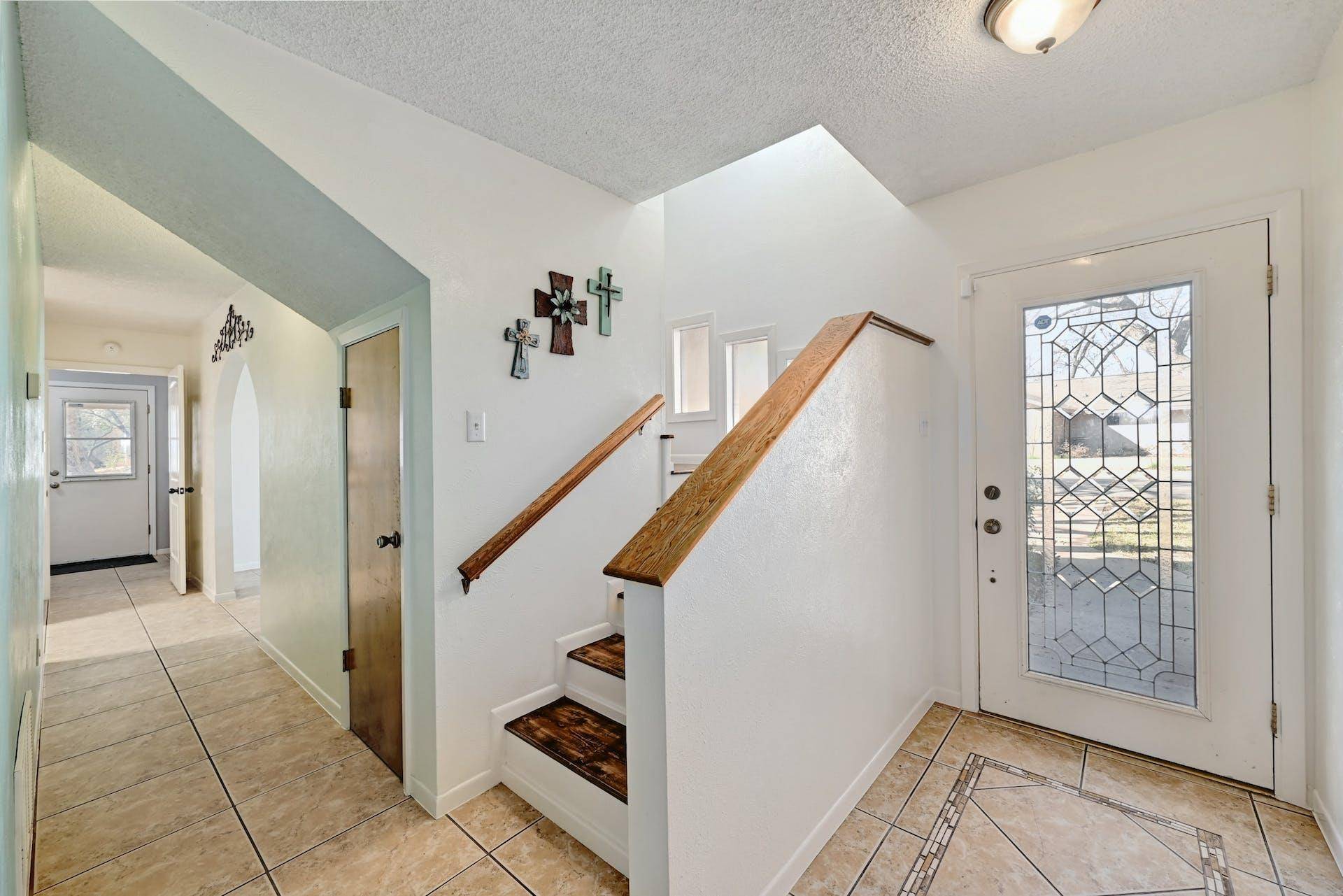 1201 Arbor LN, Marble Falls, TX 78654