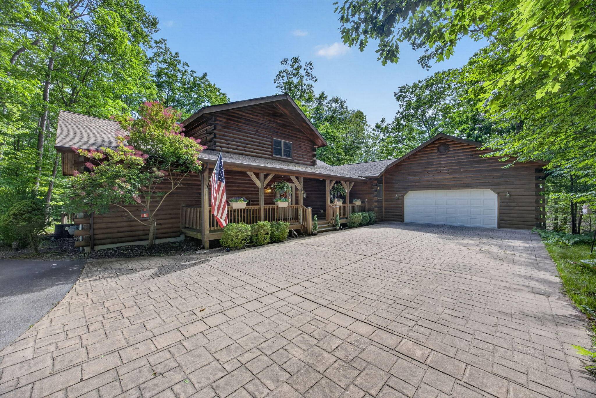 10231 Mountain View TRL, Austin Twp, MI 49346