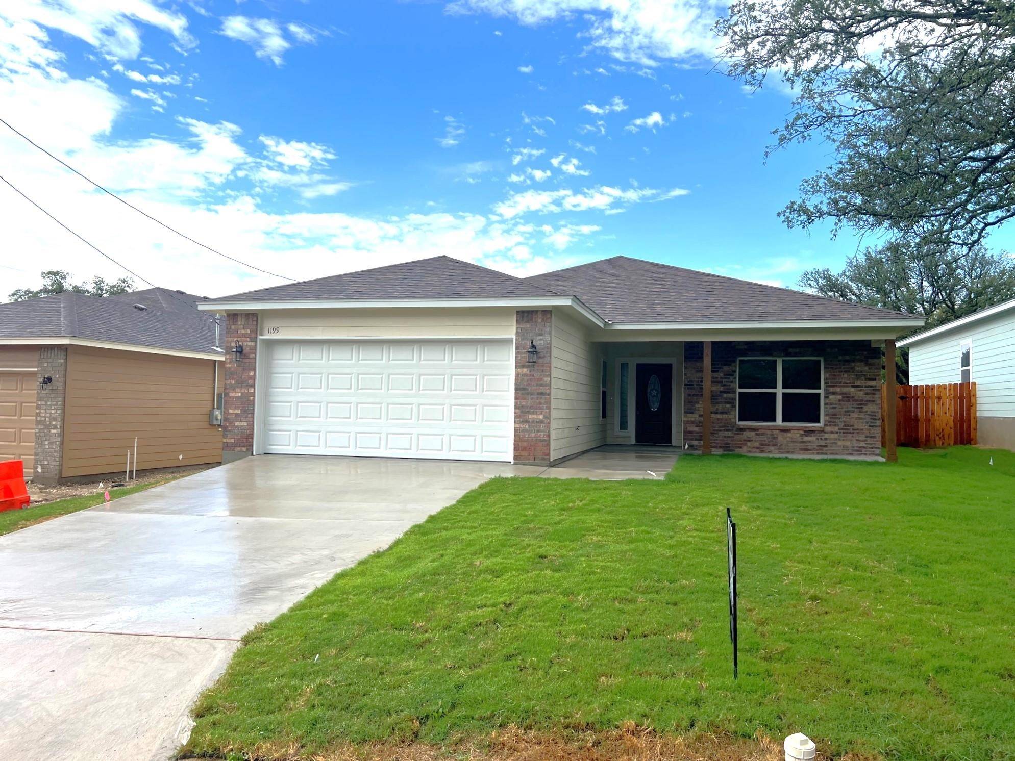 1199 Bridge ST, Lampasas, TX 76550