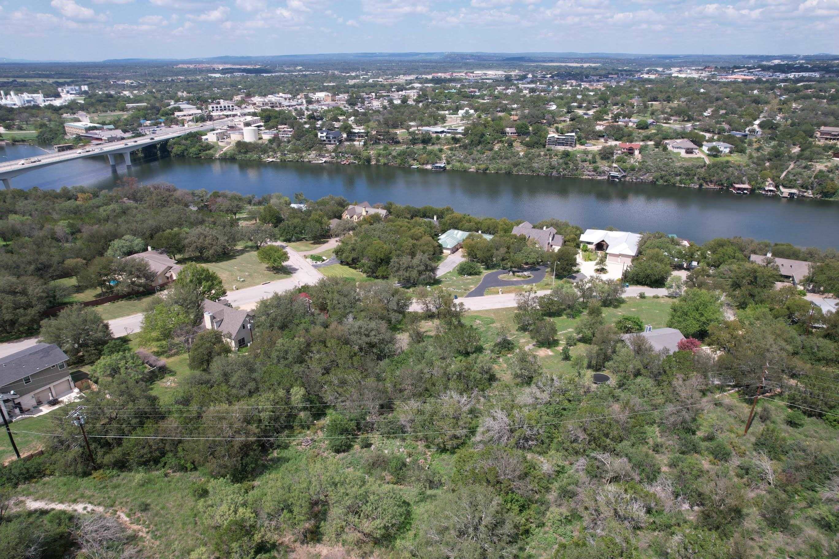 204 Los Escondidos Rd, Marble Falls, TX 78654